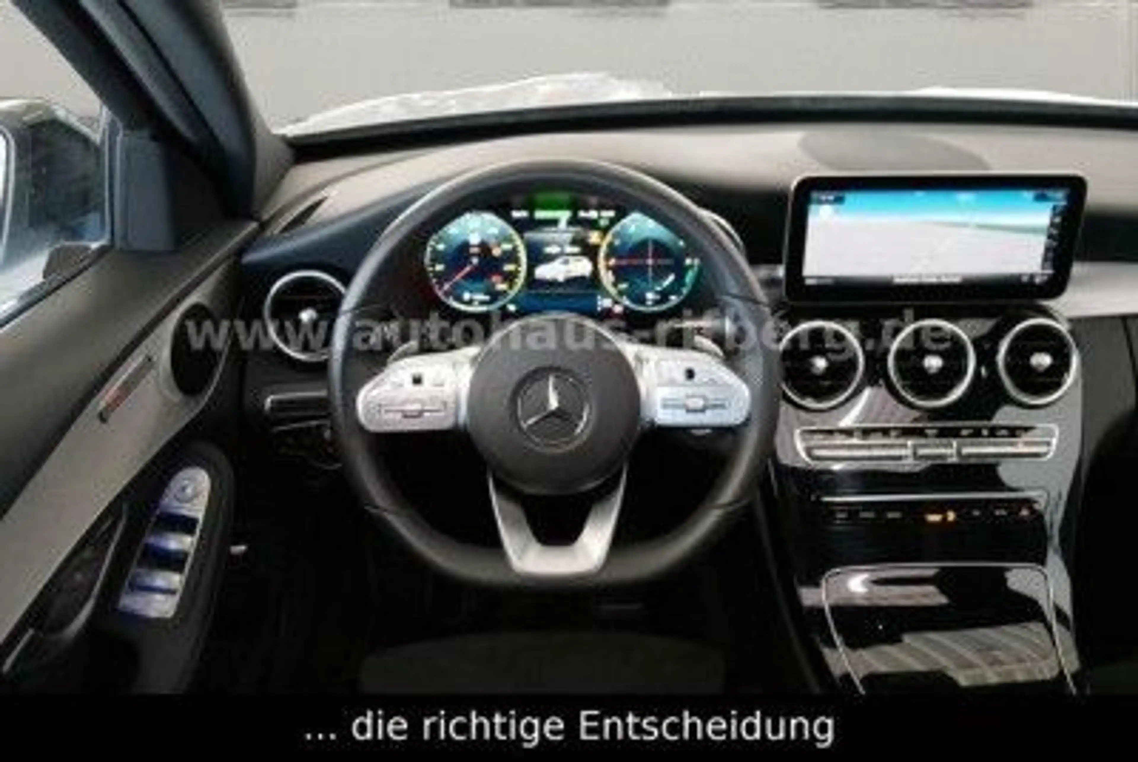 Mercedes-Benz C 300 de T AMG-Line 9G LED/Nav/SZH/RFK/PanD/KeyG — photo 10