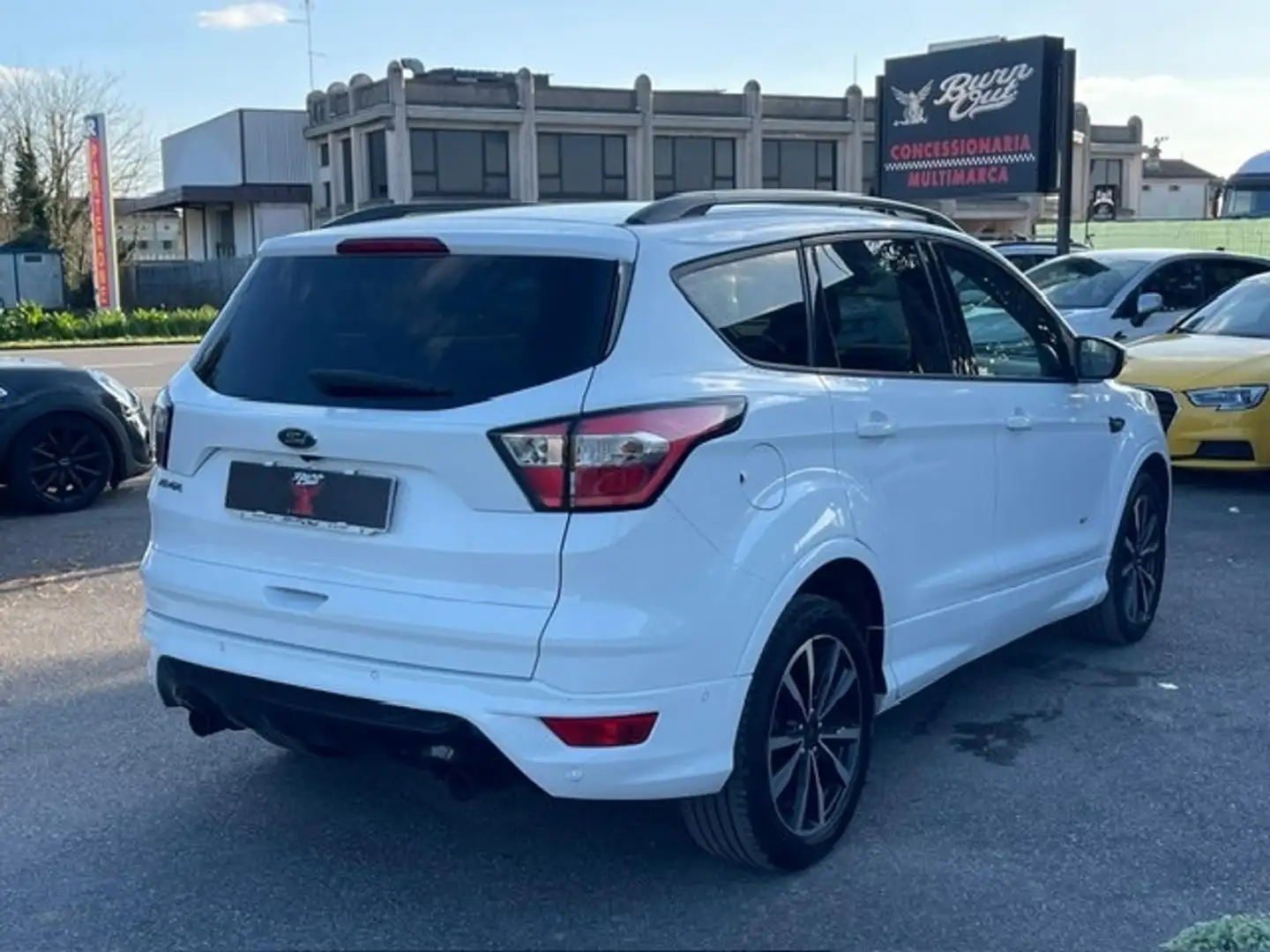 Ford Kuga 2.0 TDCI 150 CV S&S 4WD ST-Line Bianco - 2