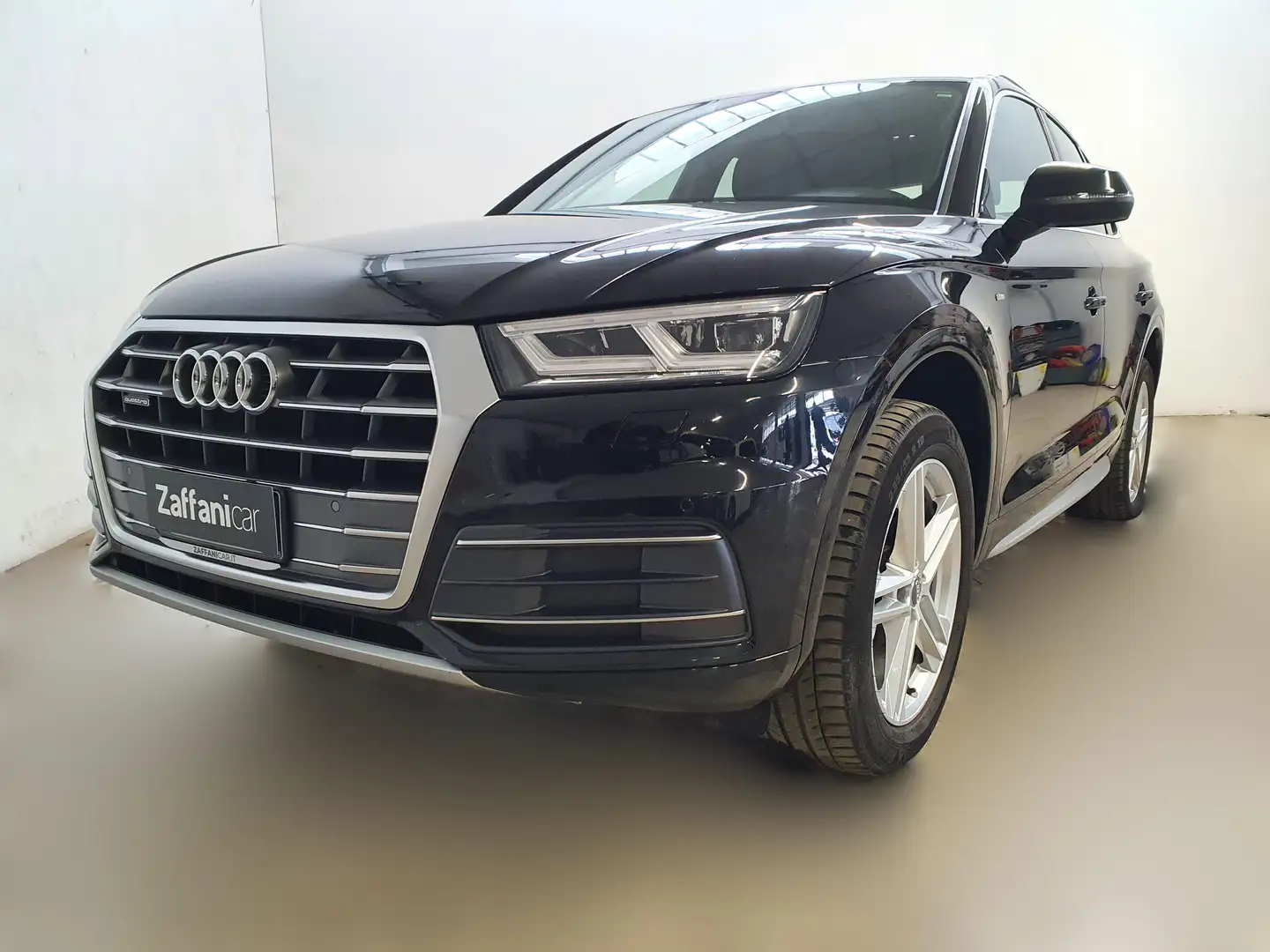 Audi Q5 2.0 TDI 190 CV quattro S tronic Business Sport Nero - 2