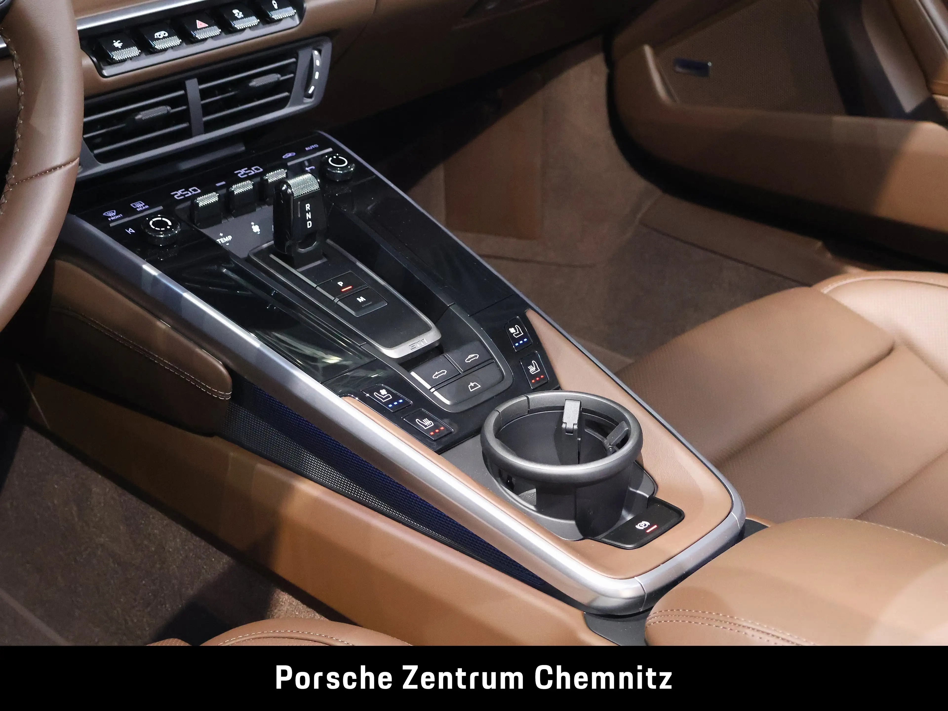 Porsche 911 Carrera Cabrio;Sportabgas;BOSE;Lift;ACC — photo 15
