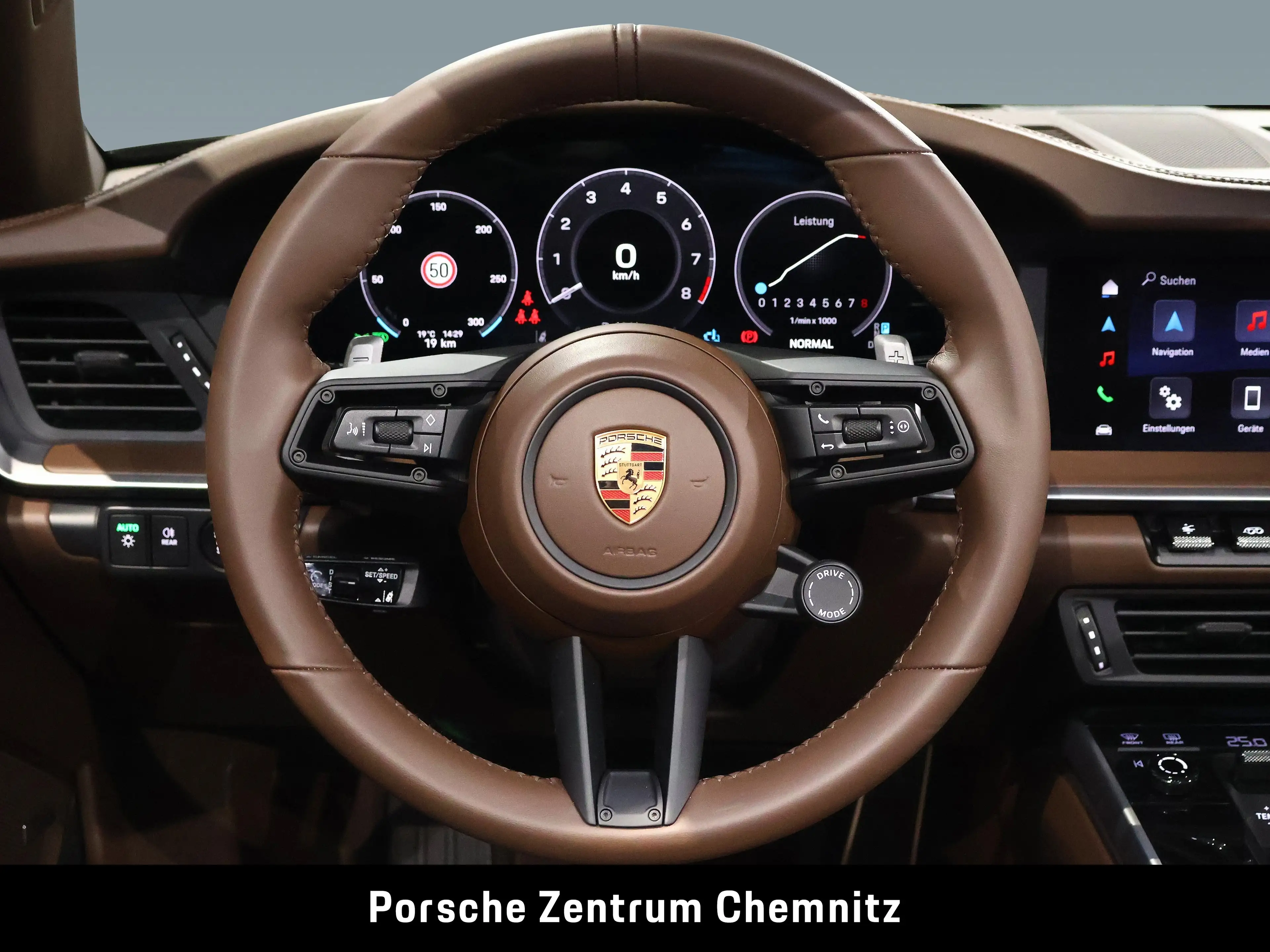 Porsche 911 Carrera Cabrio;Sportabgas;BOSE;Lift;ACC — photo 12