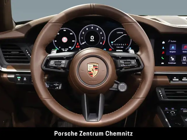 Porsche 911 view 12