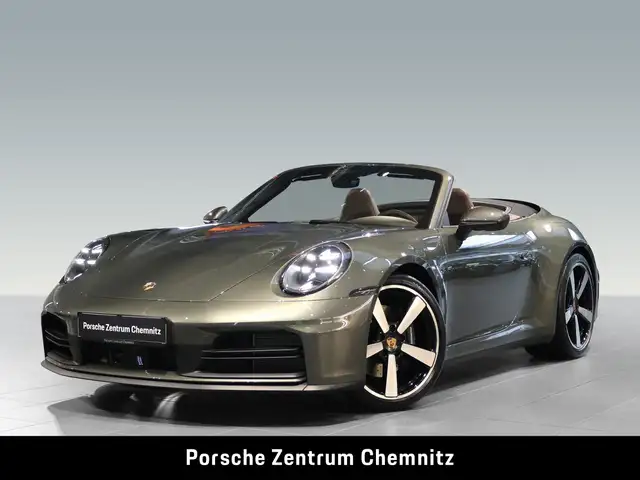 Porsche 911 main image
