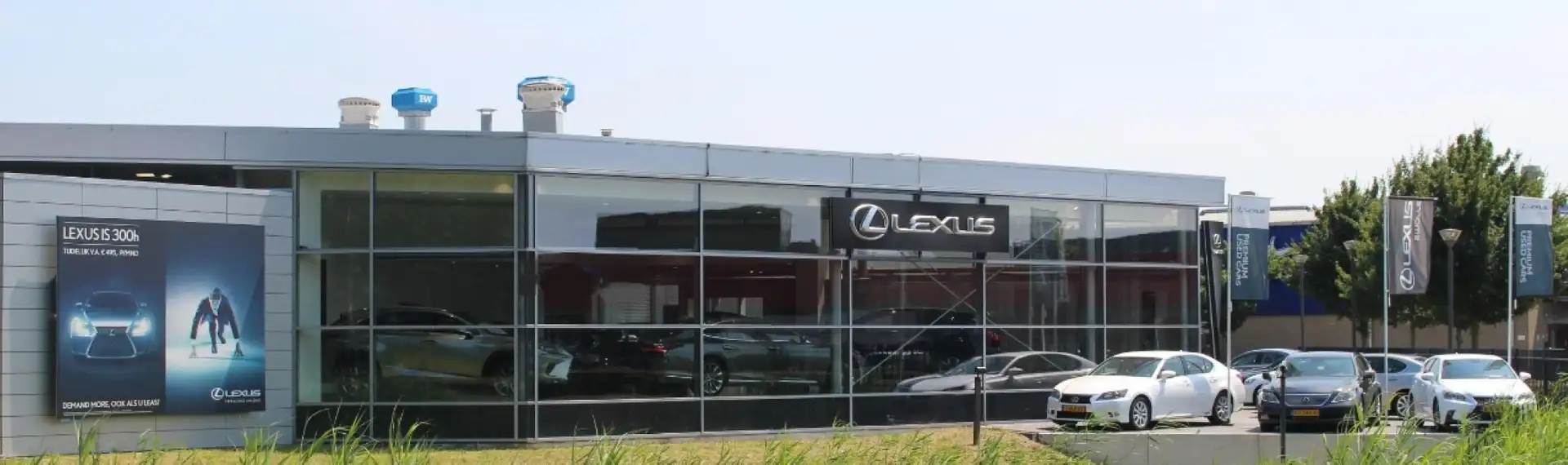 Lexus NX 450h+ AWD Launch Edition - 2