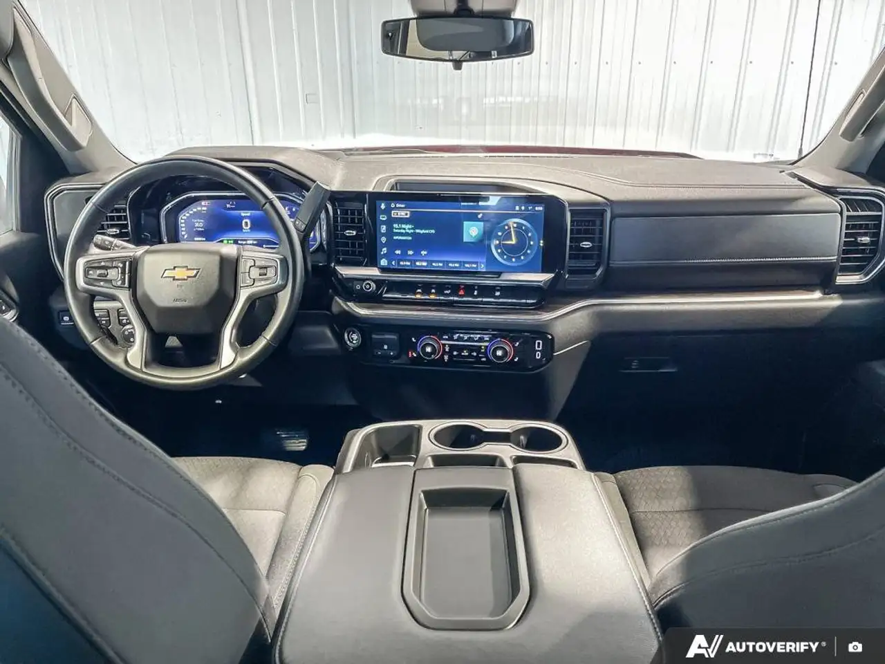 Chevrolet Silverado 1500 снимка Chevrolet Silverado 1500