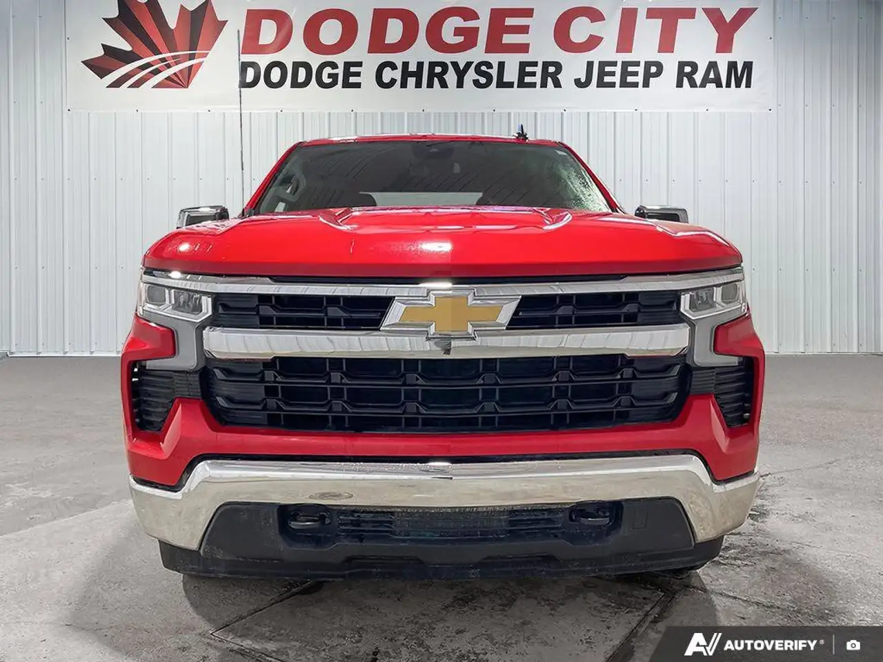 Chevrolet Silverado 1500 снимка Chevrolet Silverado 1500