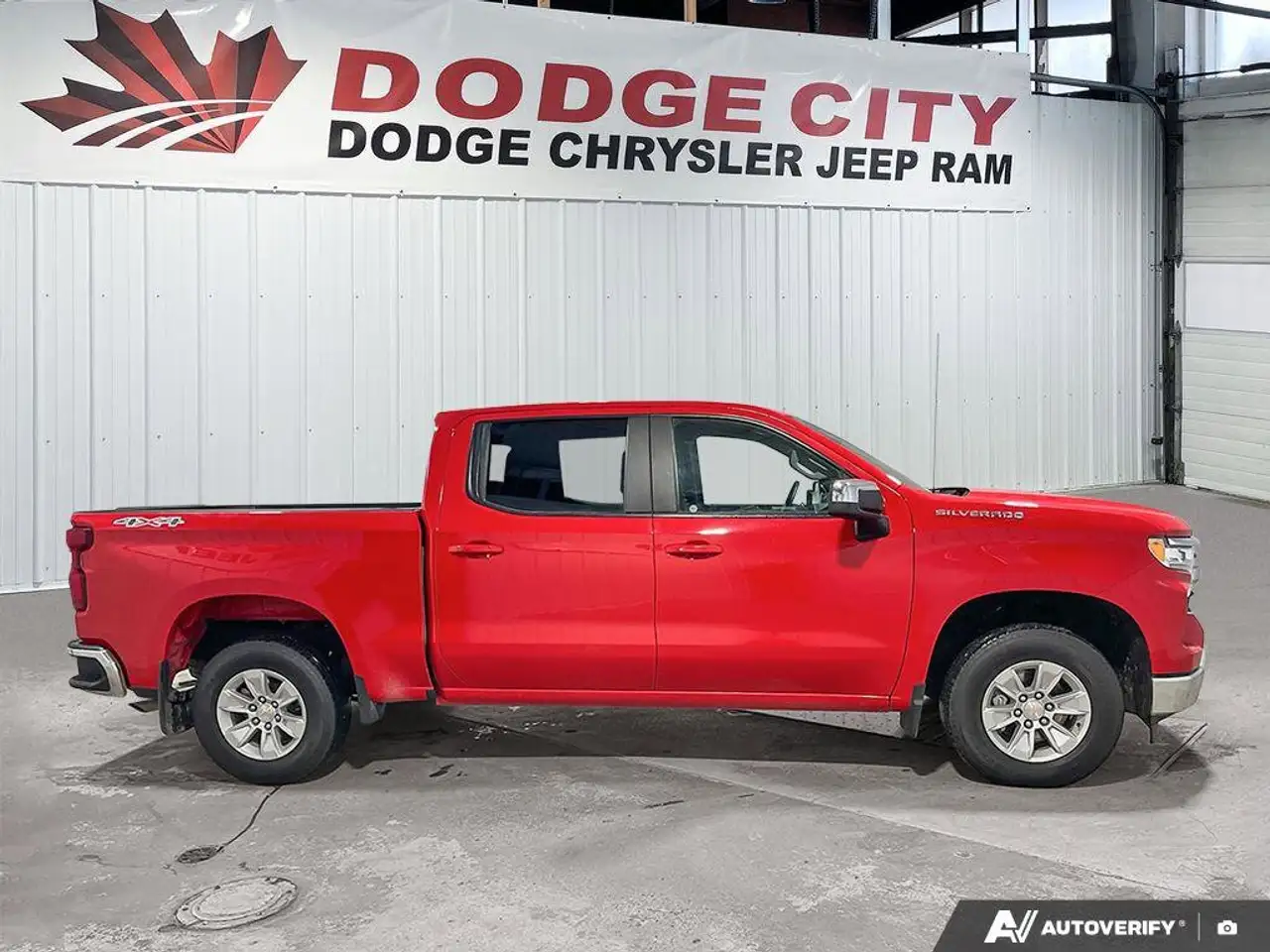 Chevrolet Silverado 1500 снимка Chevrolet Silverado 1500