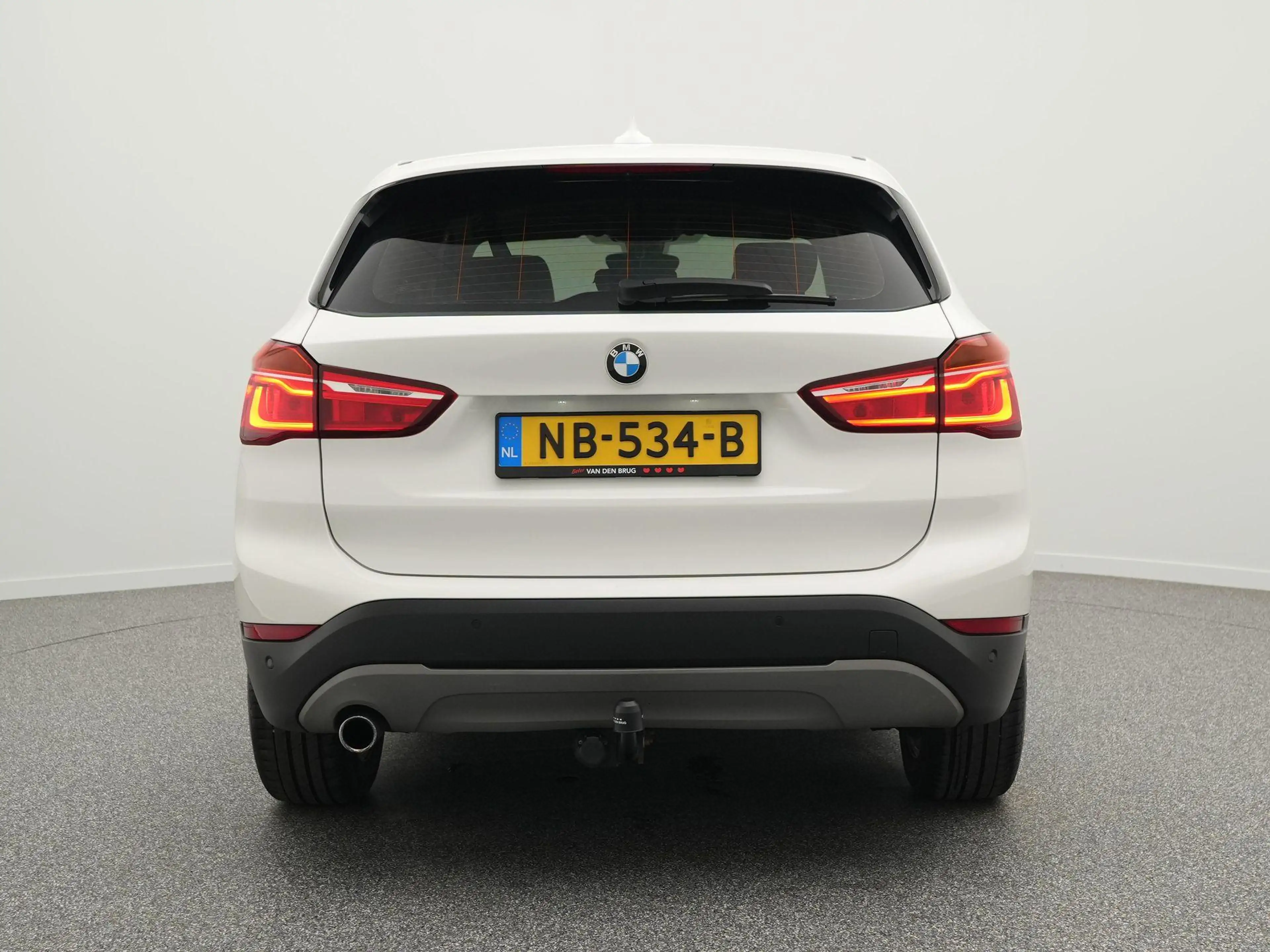 BMW X1 sDrive18i Centennial High Executive | Trekhaak | P — photo 5