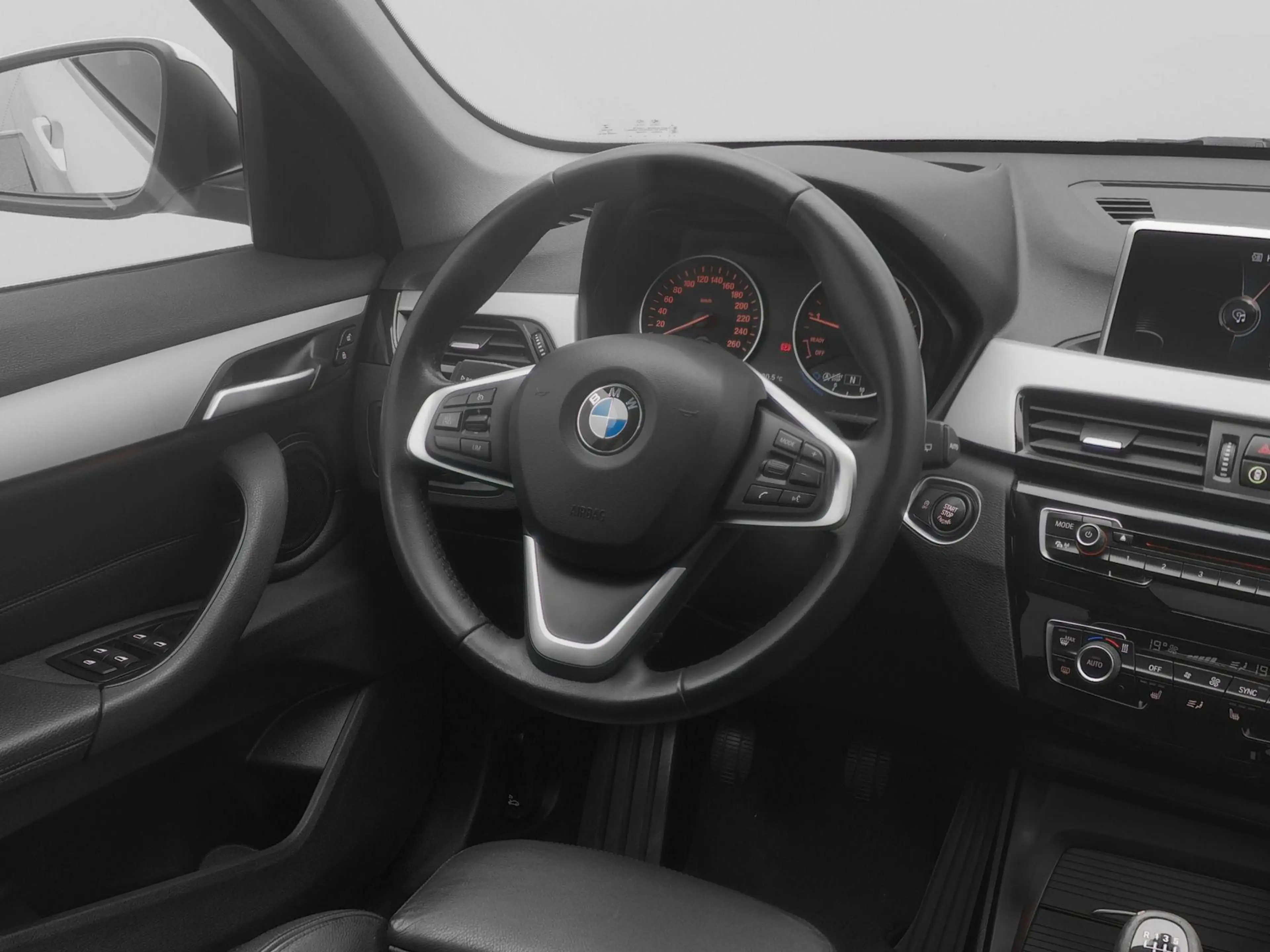 BMW X1 sDrive18i Centennial High Executive | Trekhaak | P — photo 7