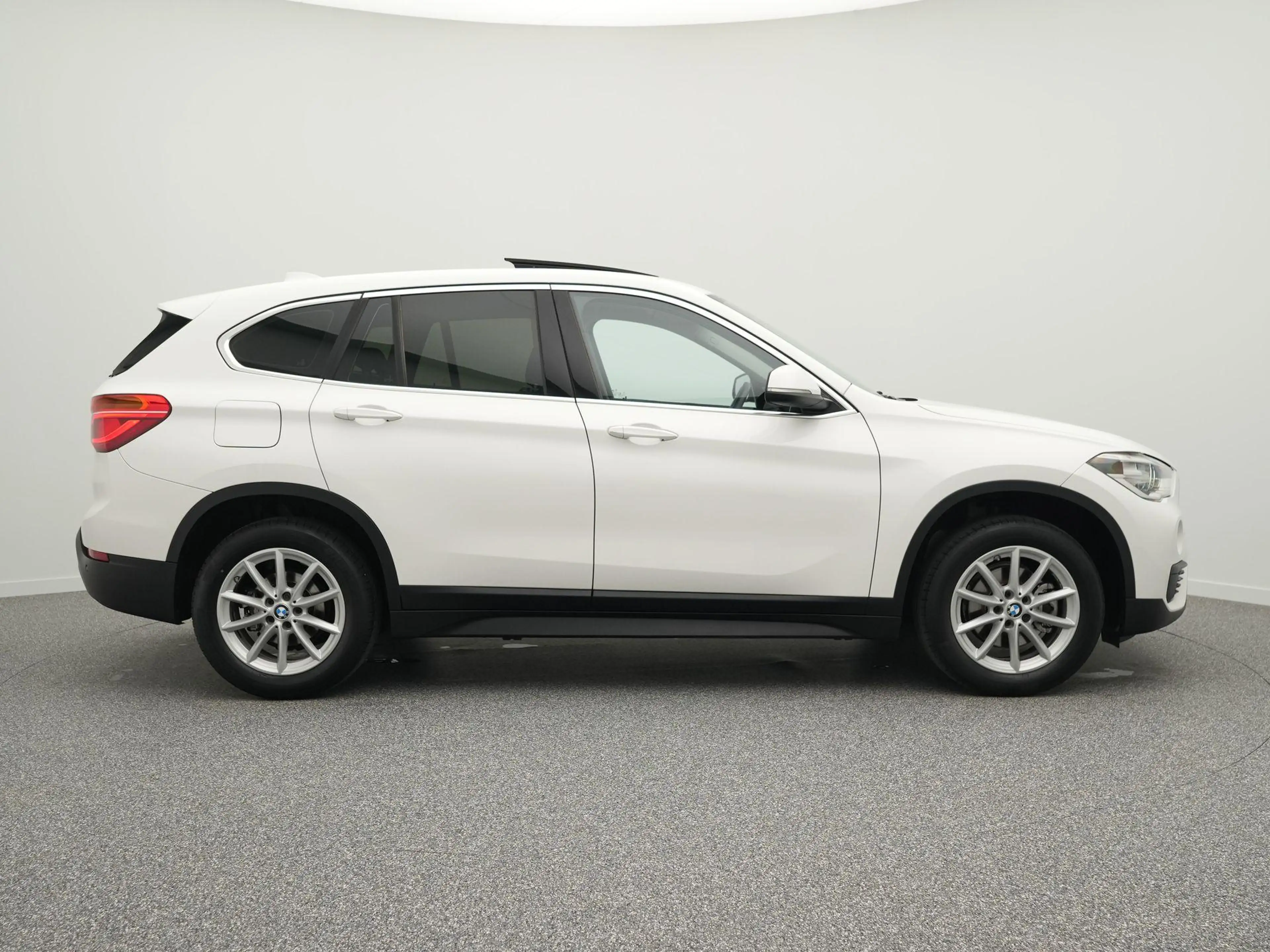BMW X1 sDrive18i Centennial High Executive | Trekhaak | P — photo 12