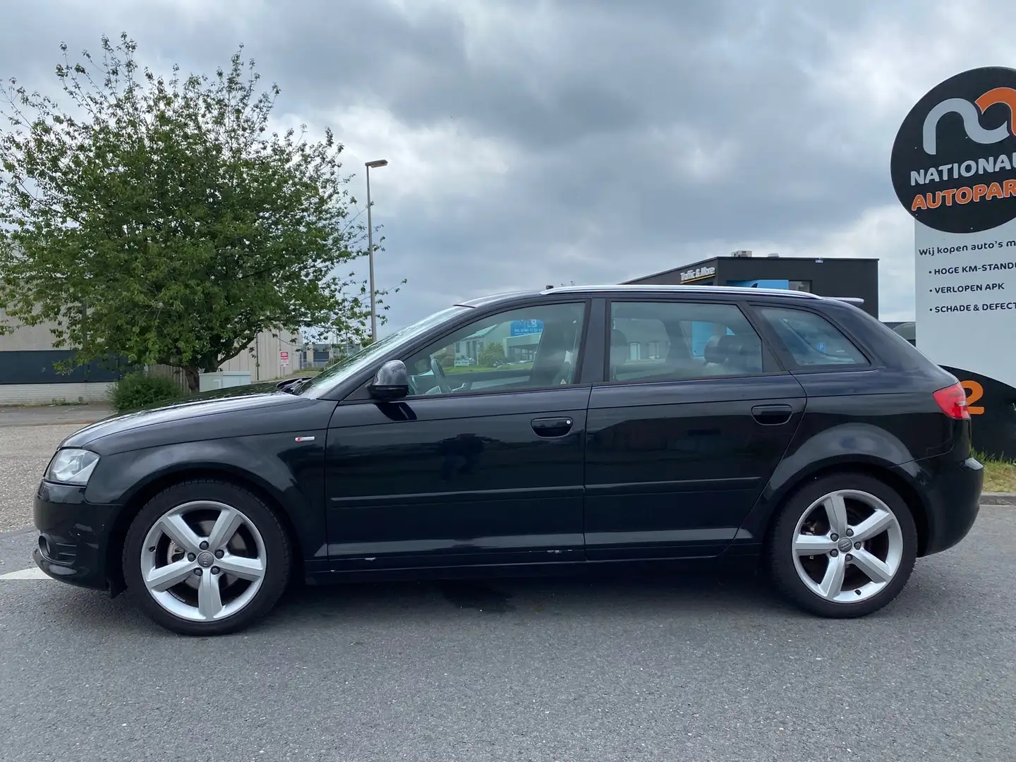 Audi A3 Sportback 2010 * 1.4 TFSI S-edition * Automaat * V Zwart - 2