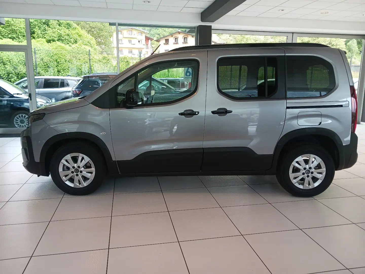 Peugeot Rifter Mix BlueHDi 1.5 100 S&S Allure Standard Gris - 2