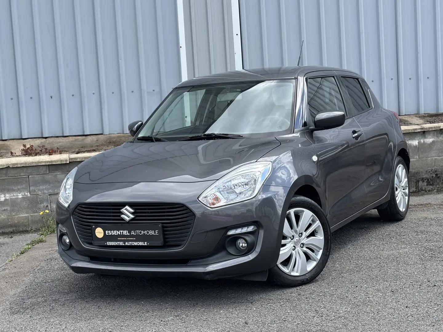 Suzuki Swift Swift 1.2i - Apple CarPlay - Garantie 12 mois Gris - 1