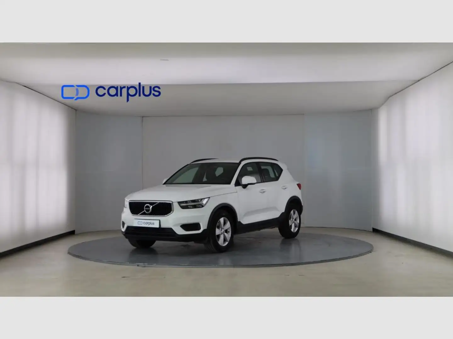 Volvo XC40 T3 Momentum Core Aut. Weiß - 1