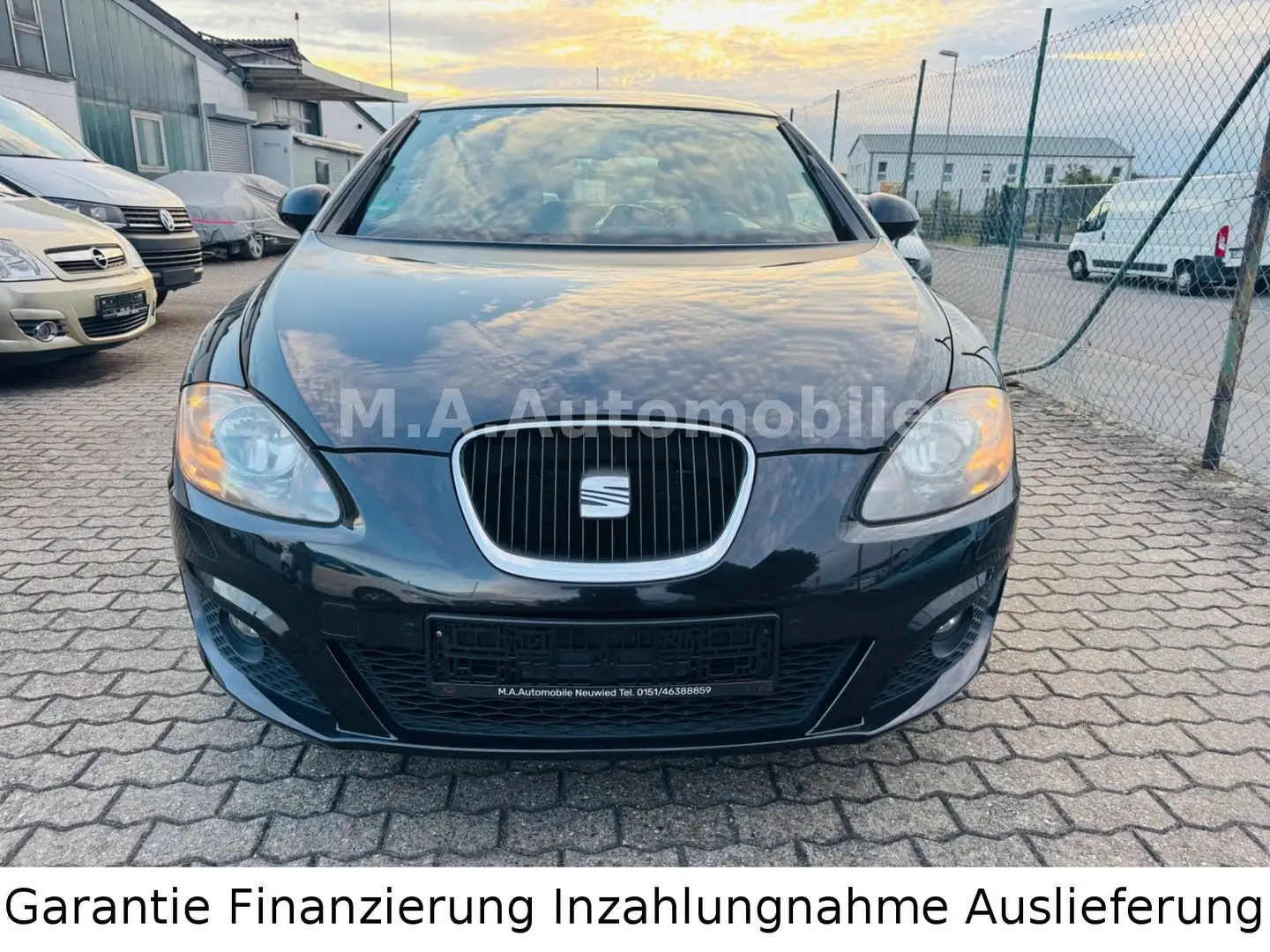 SEAT Leon Style Ecomotive Schwarz - 2