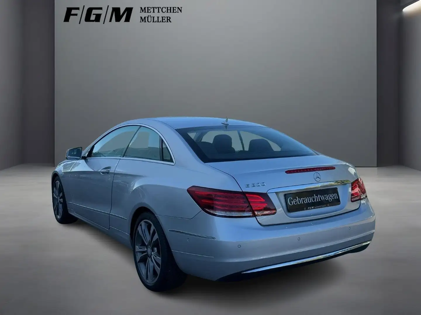Mercedes-Benz E 200 Coupé TWA|Sitzhz|Distronic|Keyless|LED|LMF Argent - 2