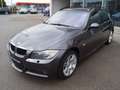 BMW 320 320i Aut. Touring * M Sport * Xenon * Panorama Grau - thumbnail 4