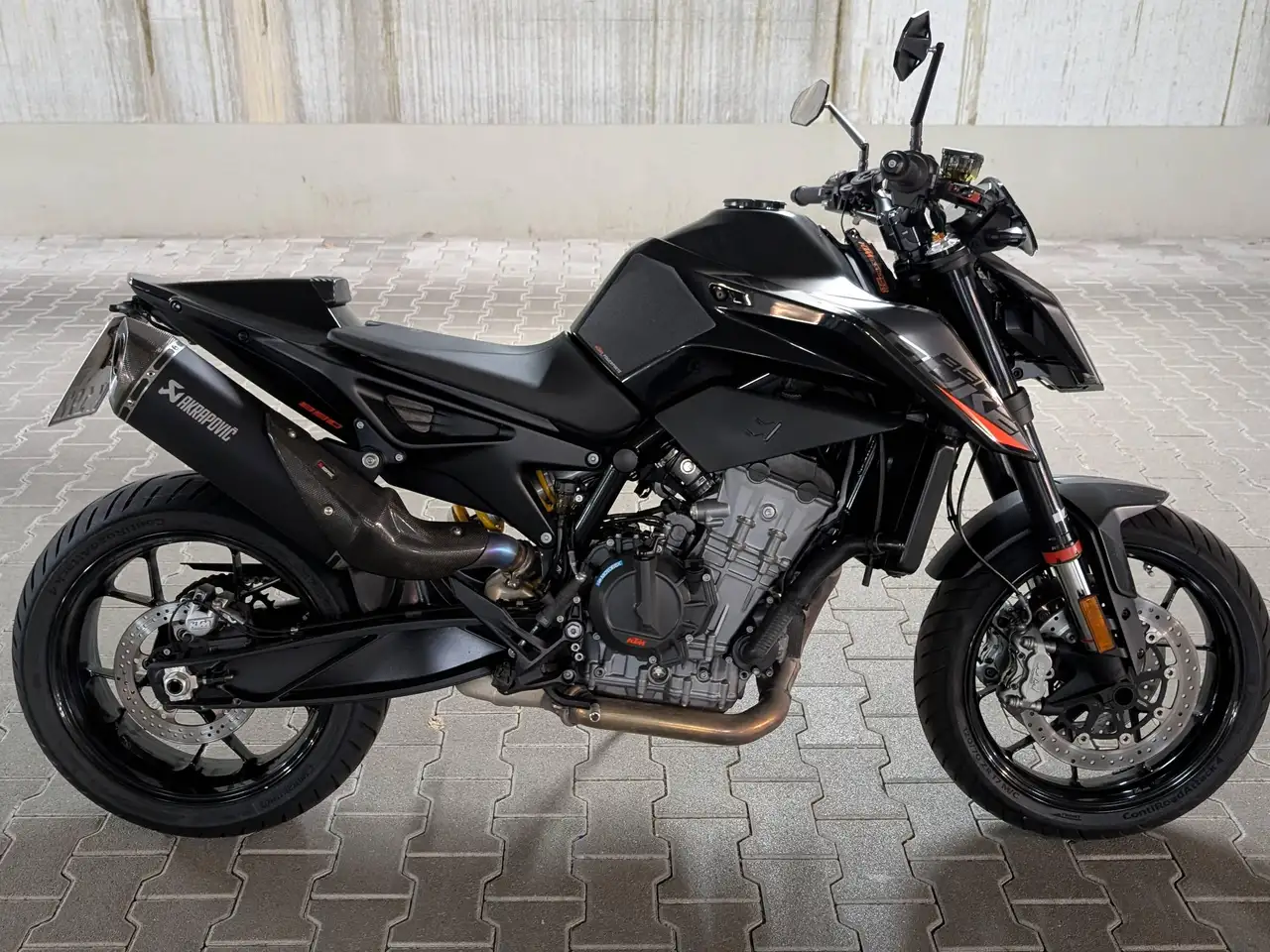 KTM 890 Duke
