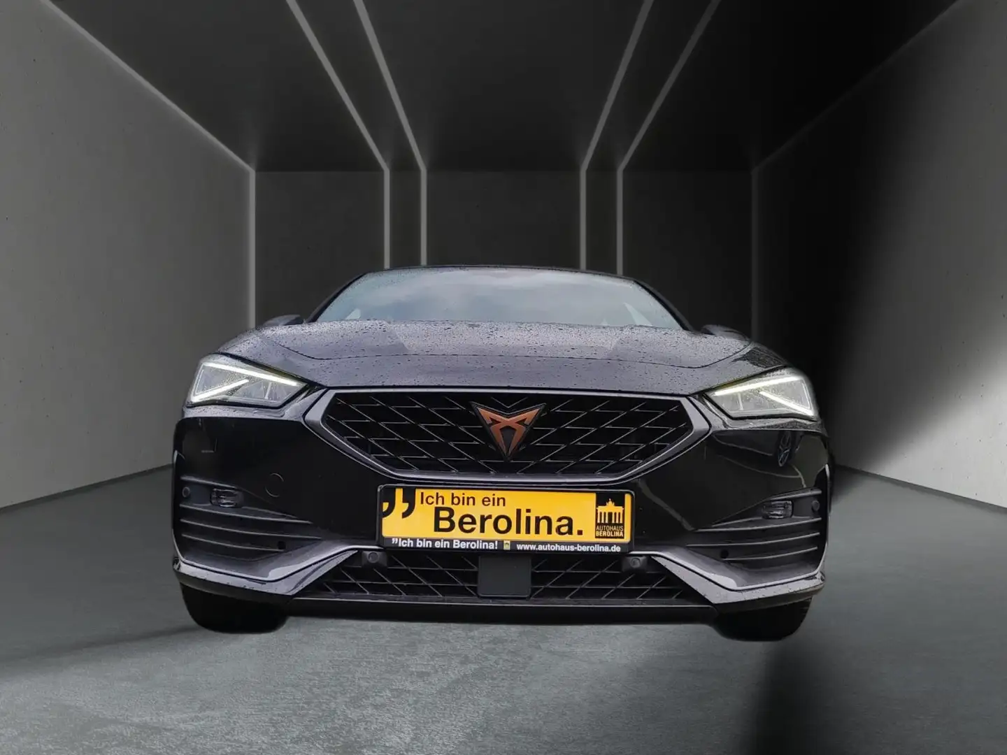 CUPRA Leon 1.4 e-Hybrid DSG *ACC*Vision+*NAV*SHZ* Schwarz - 2