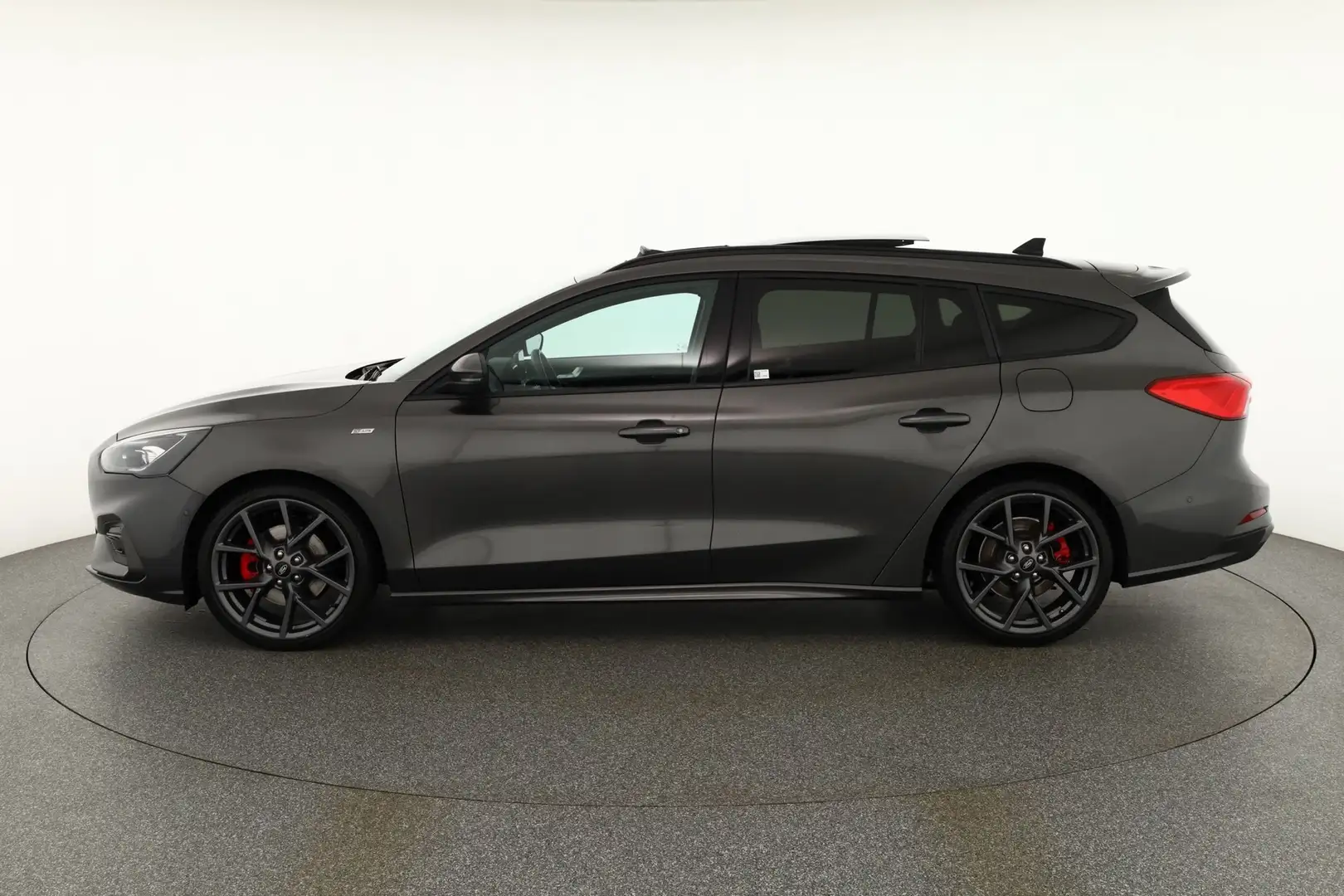 Ford Focus 1.5 EB ST-Line X Panorama ACC LED Navi B&O Grijs - 2