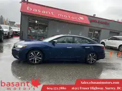 2023 Nissan Maxima SL, PanoRoof, Backup Cam, Nav, Heated Seats!!