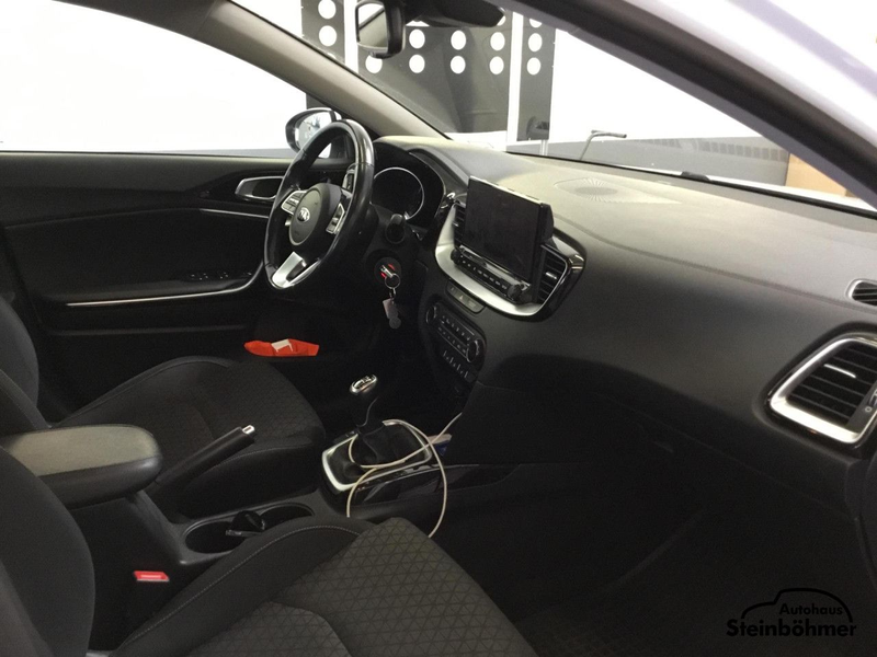 Kia Ceed / cee'd Ceed Sportswagon 1.4T-GDI NAV SHZ CarPlay Kamera — photo 3