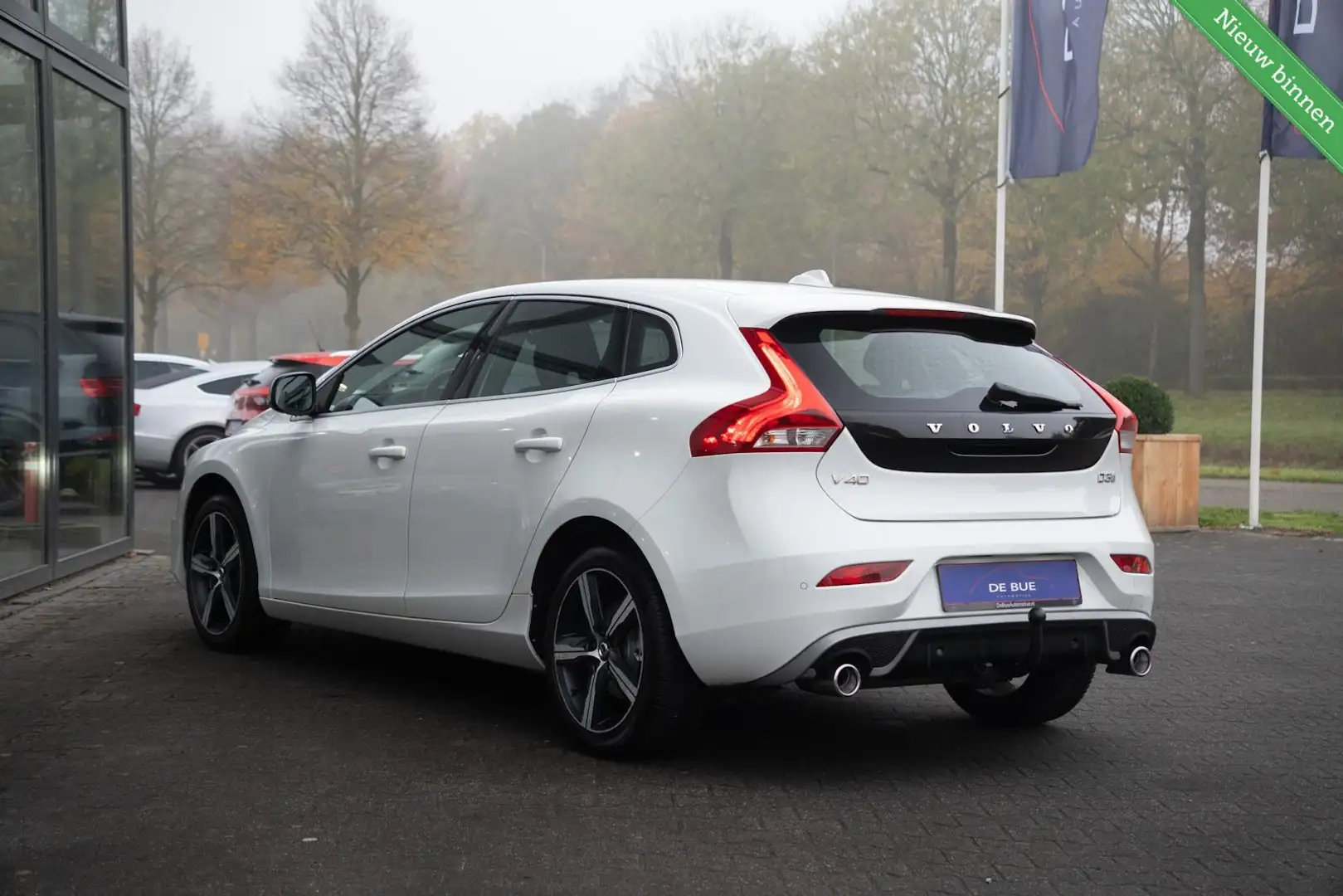 Volvo V40 2.0 D3 R-Design Automaat|1ste Eig.|Org NL NAP|BTW Blanc - 2