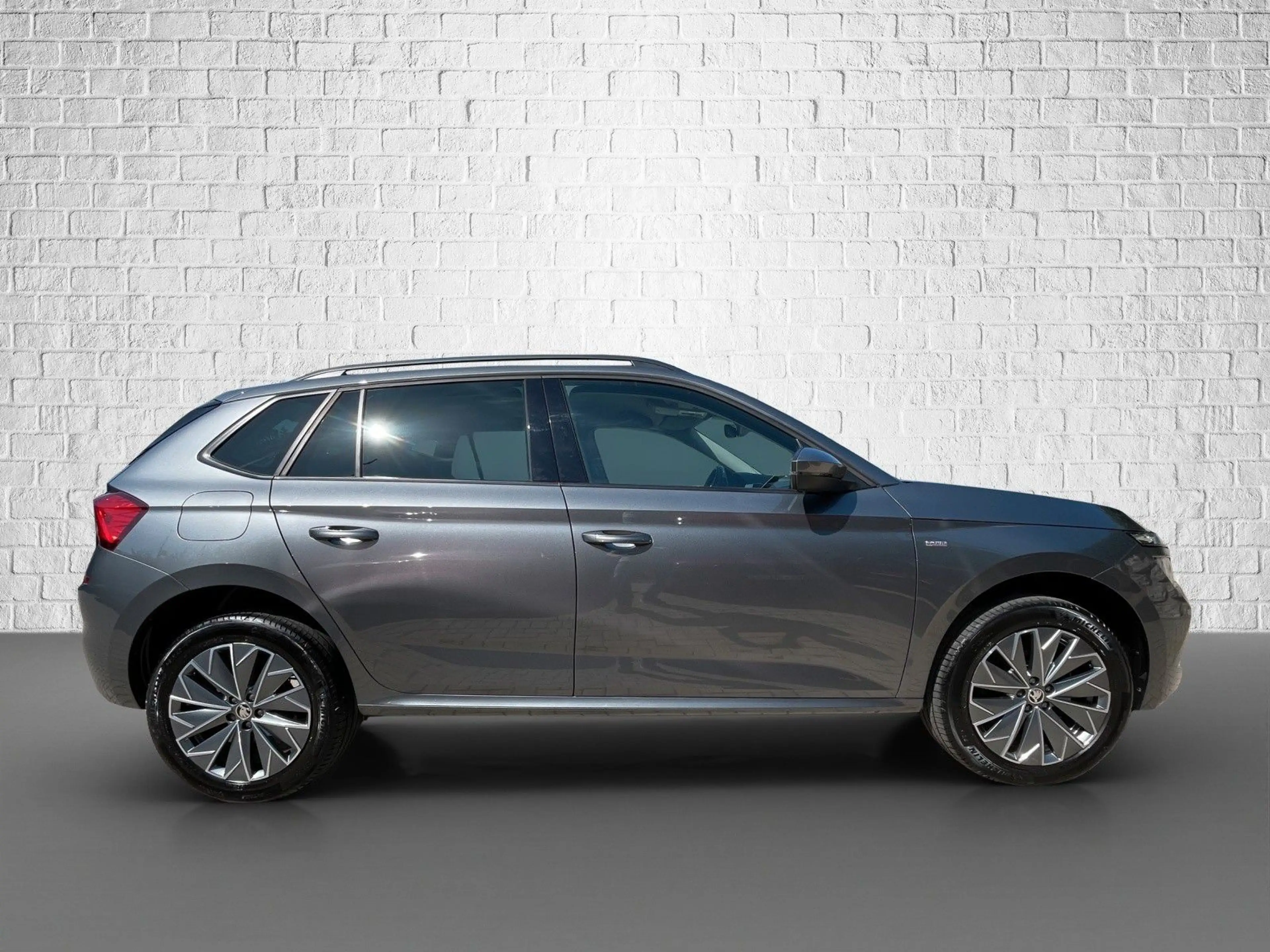 Skoda Kamiq 1.0 TSI Schalt - Tour LED Einparkhilfe SHZ — photo 6