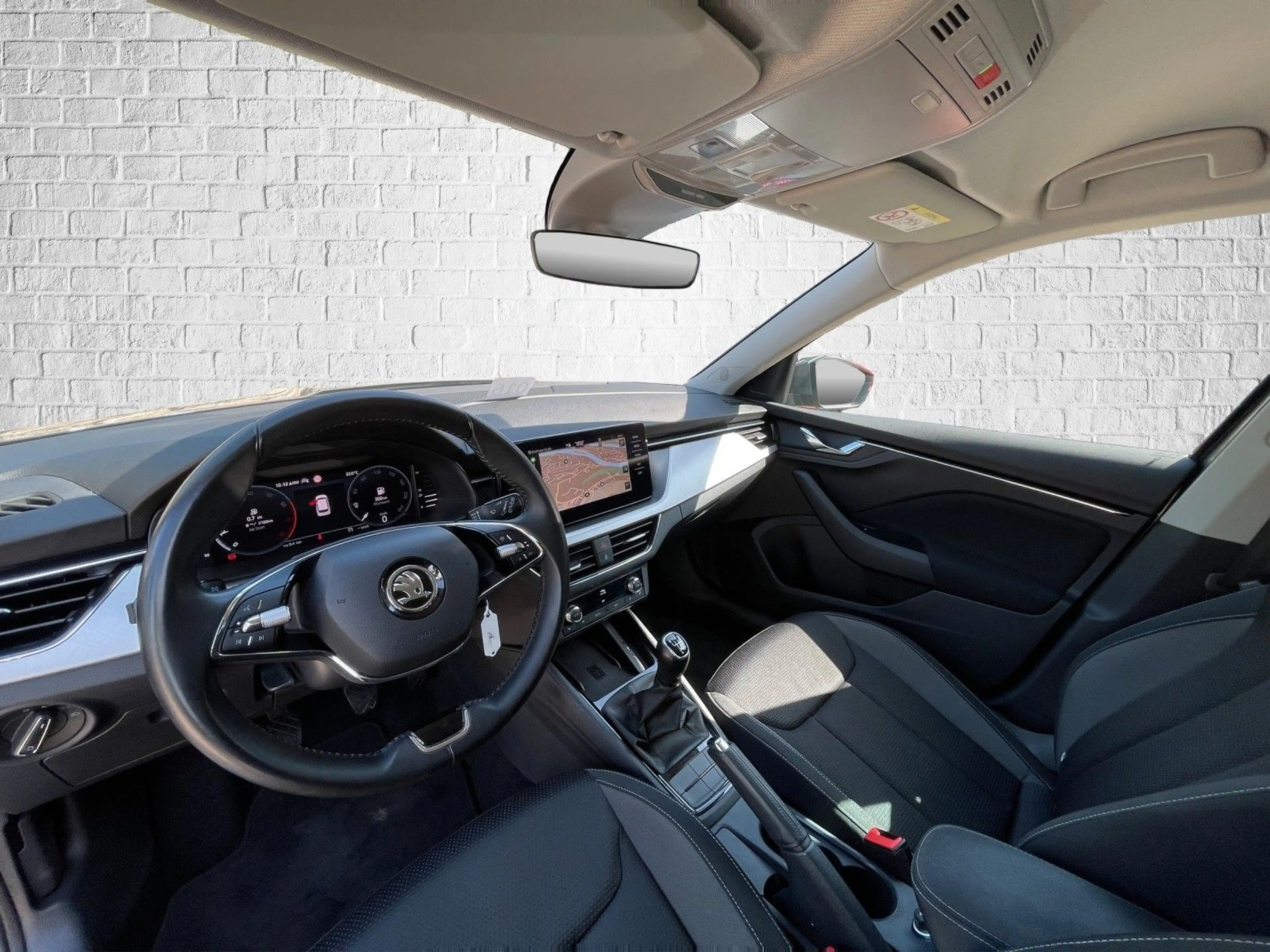 Skoda Kamiq 1.0 TSI Schalt - Tour LED Einparkhilfe SHZ — photo 10