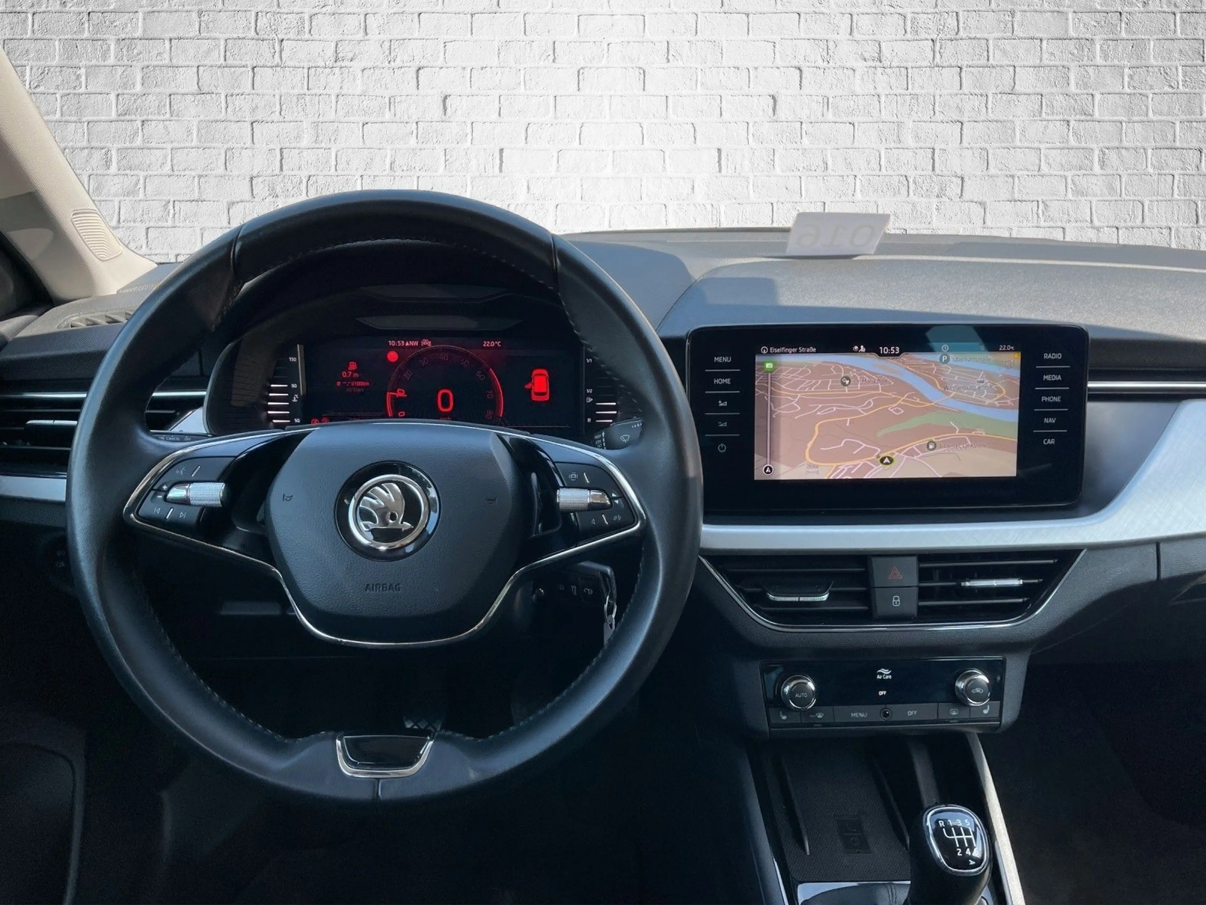 Skoda Kamiq 1.0 TSI Schalt - Tour LED Einparkhilfe SHZ — photo 14