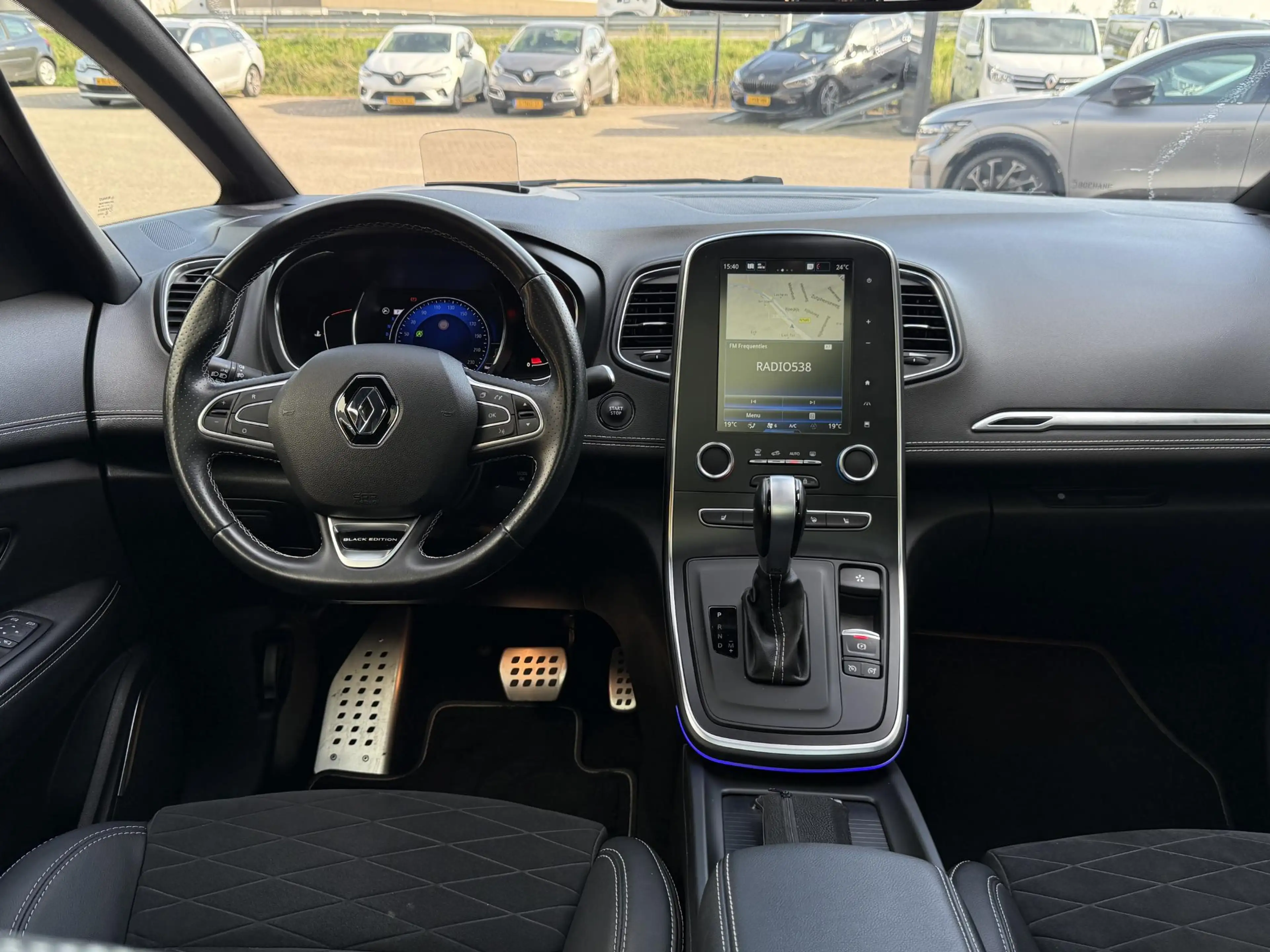 Renault Scenic 1.3 TCe 140 EDC Black Edition | Panorama dak | Hea — photo 10