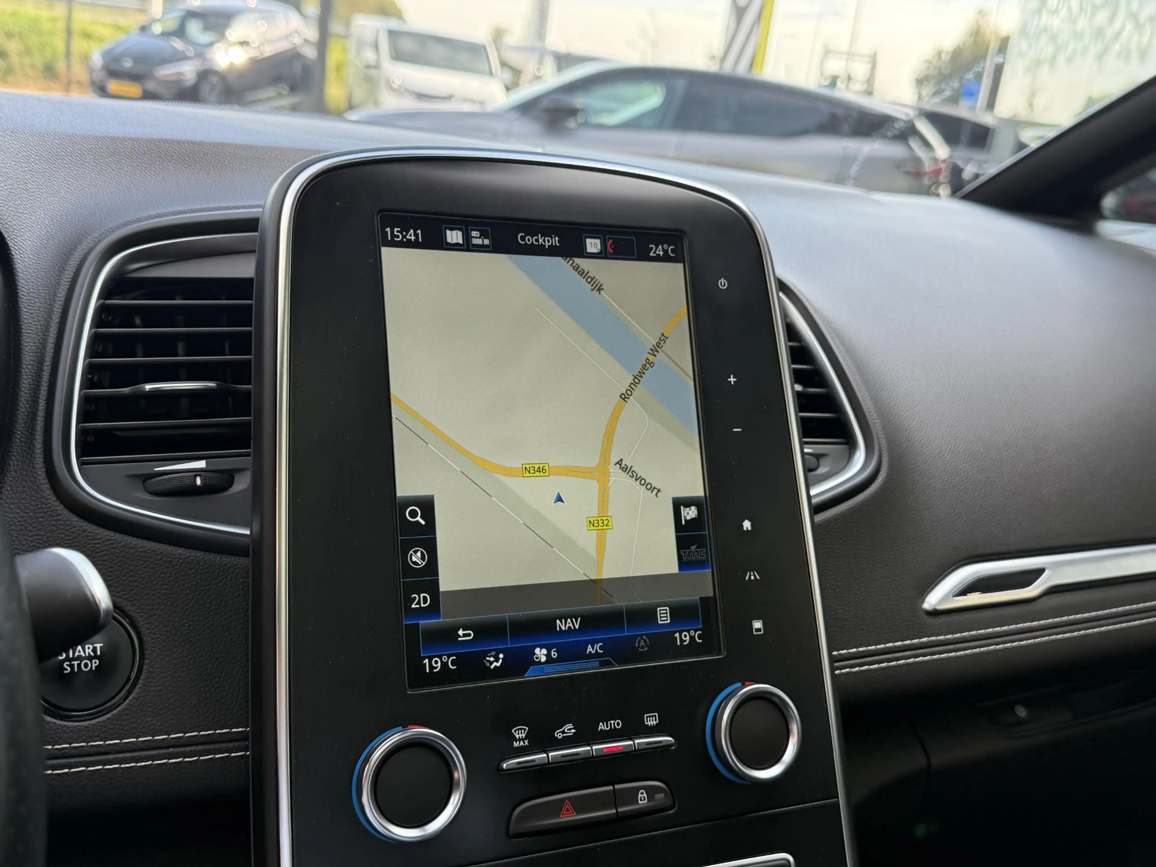 Renault Scenic 1.3 TCe 140 EDC Black Edition | Panorama dak | Hea — photo 21