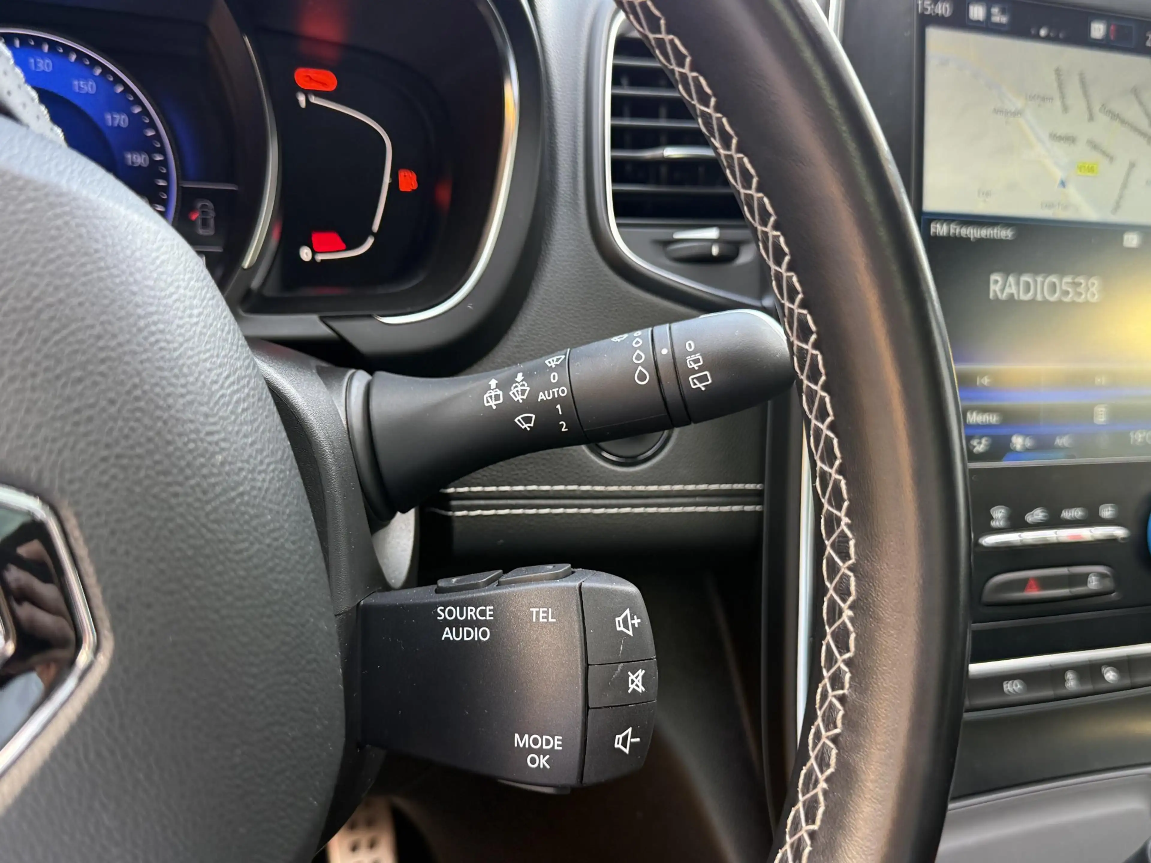 Renault Scenic 1.3 TCe 140 EDC Black Edition | Panorama dak | Hea — photo 19
