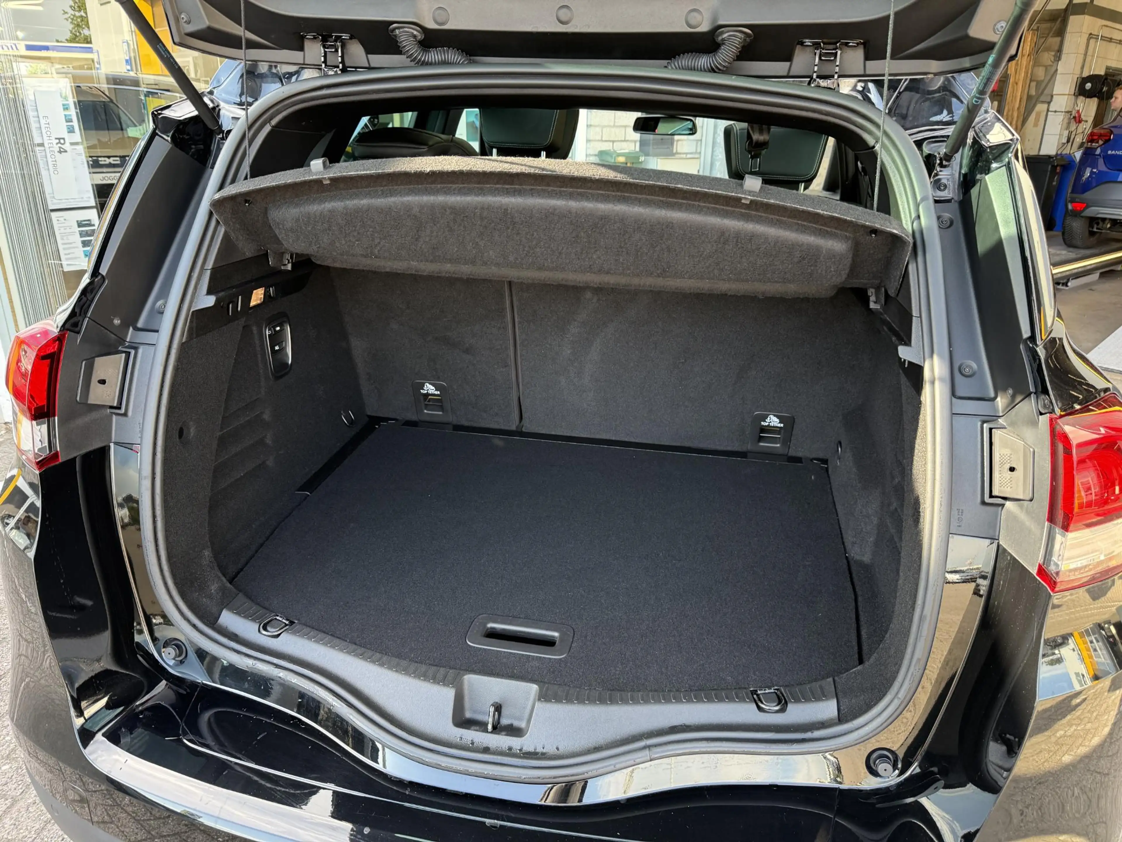 Renault Scenic 1.3 TCe 140 EDC Black Edition | Panorama dak | Hea — photo 28