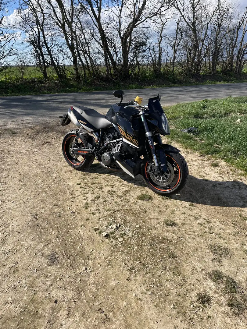 KTM 990 Super Duke - 2