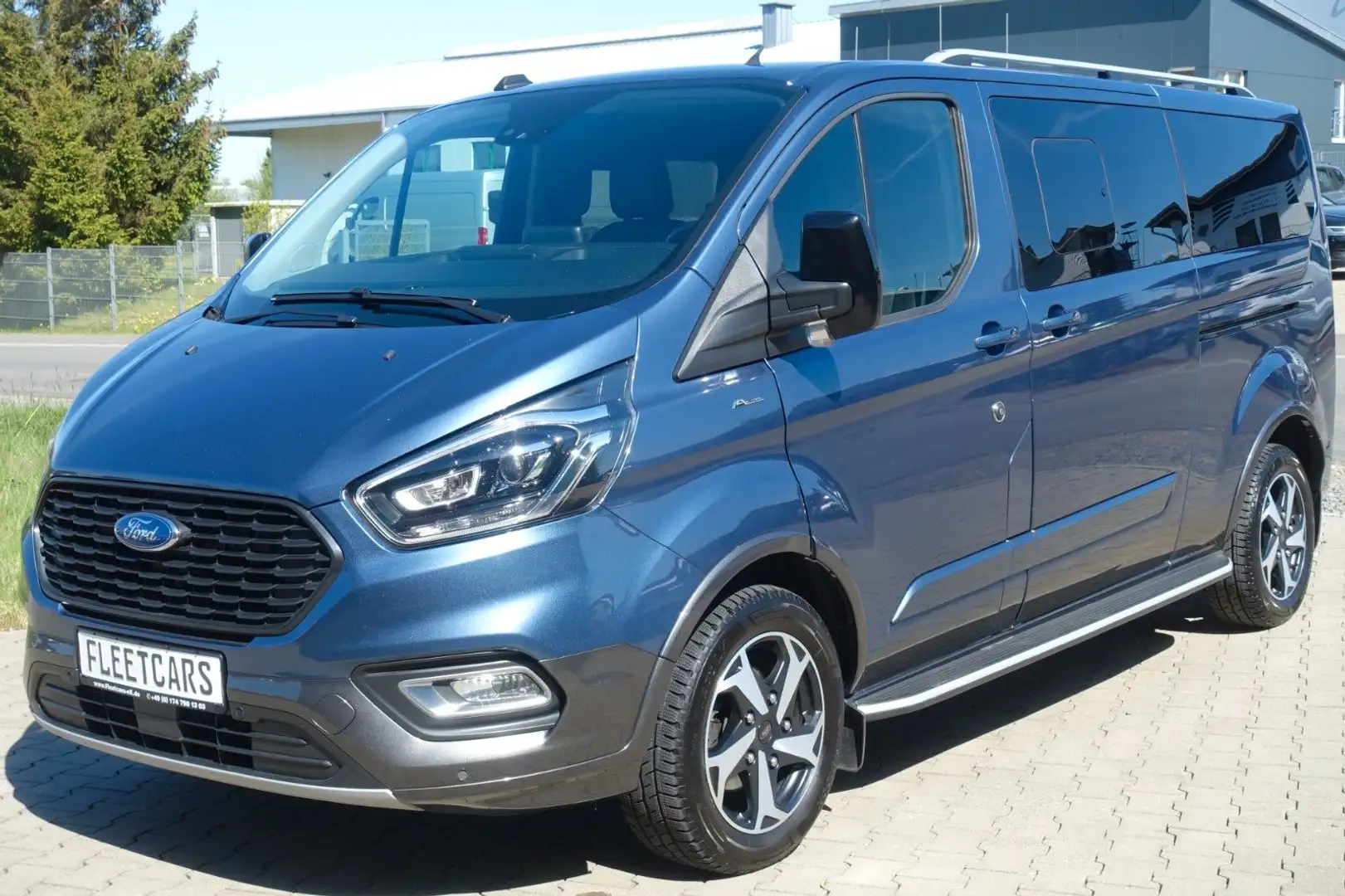 Ford Transit Custom Kasten 320 L2 Limited - 5 Sitzer Bleu - 1