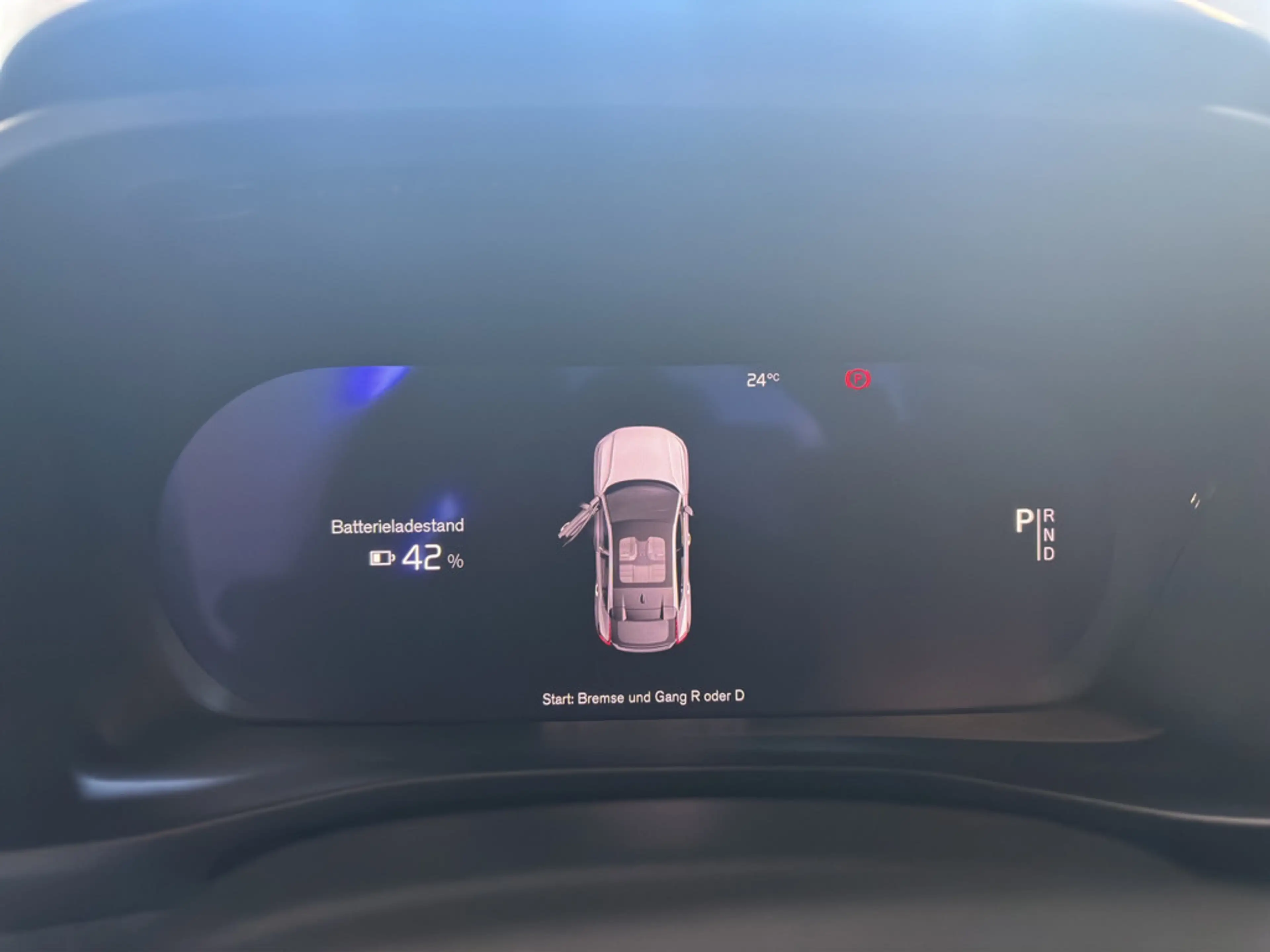 Volvo C40 Ultimate Recharge Pure Electric 2WD PANO — photo 9