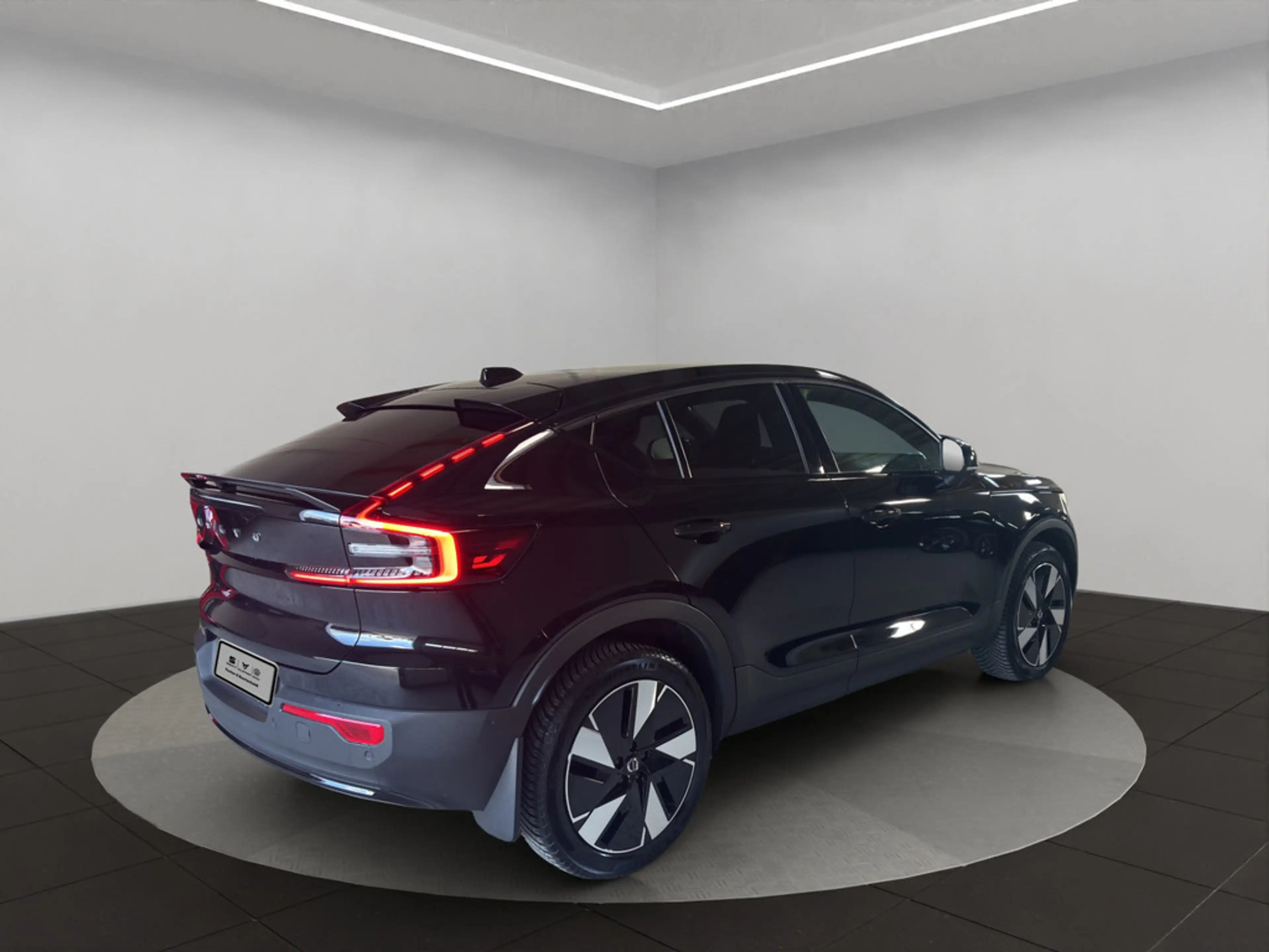Volvo C40 Ultimate Recharge Pure Electric 2WD PANO — photo 5