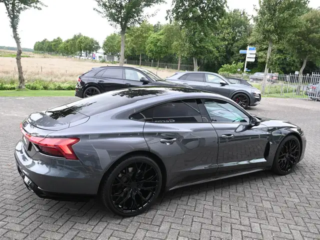 Audi E-Tron GT view 15