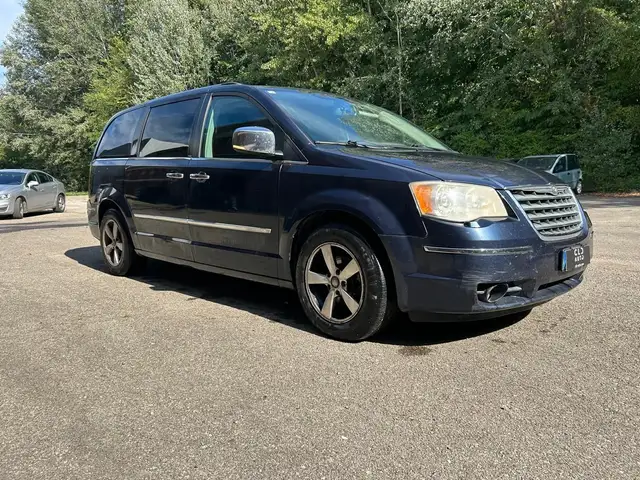 Chrysler Grand Voyager view 3