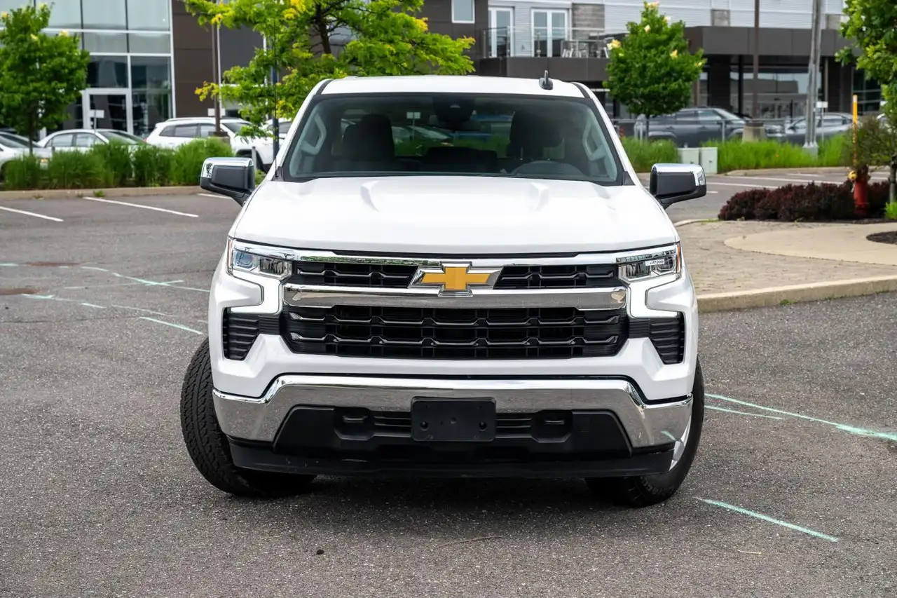 Chevrolet Silverado 1500 photo Chevrolet Silverado 1500