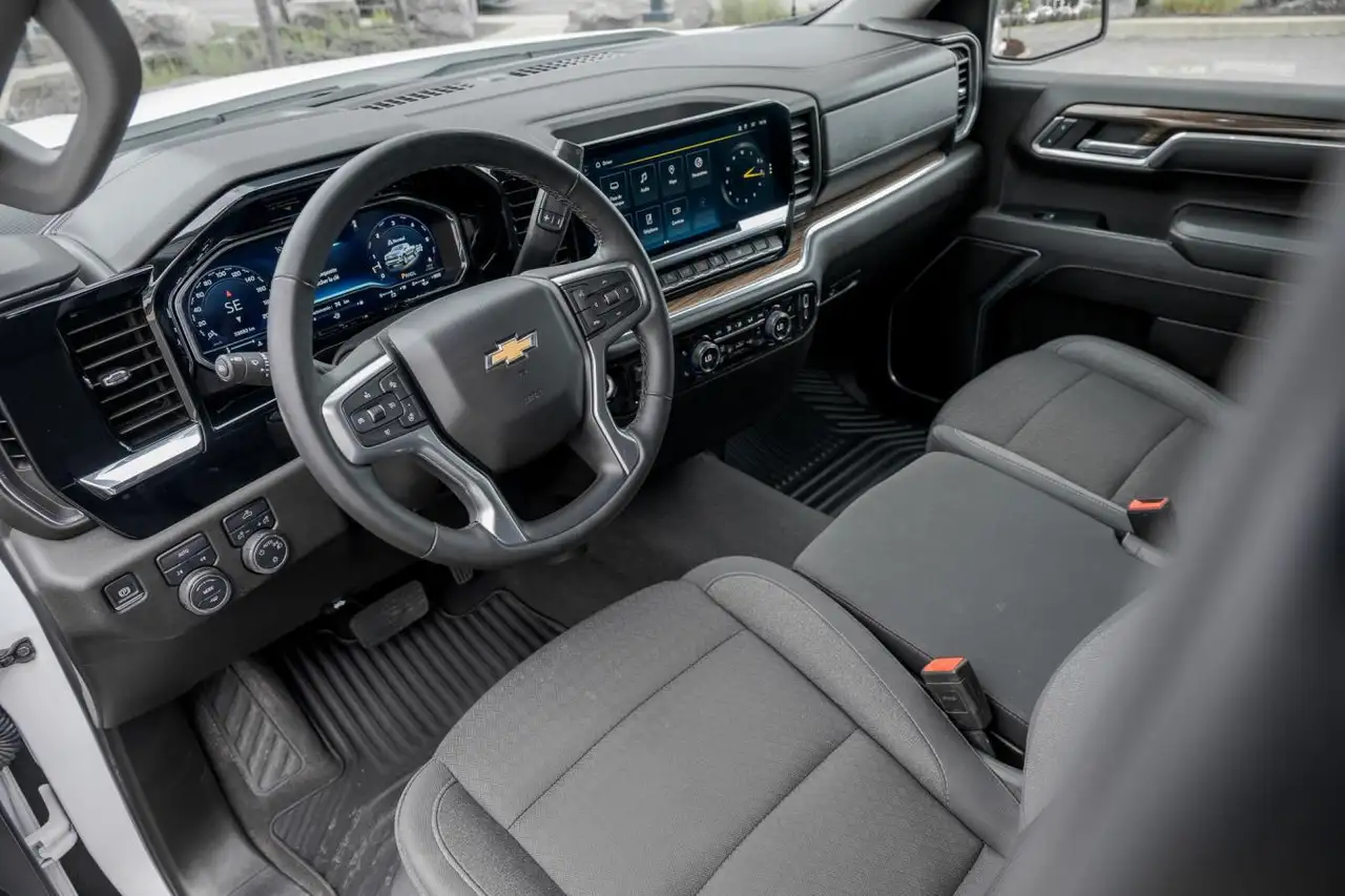 Chevrolet Silverado 1500 photo Chevrolet Silverado 1500