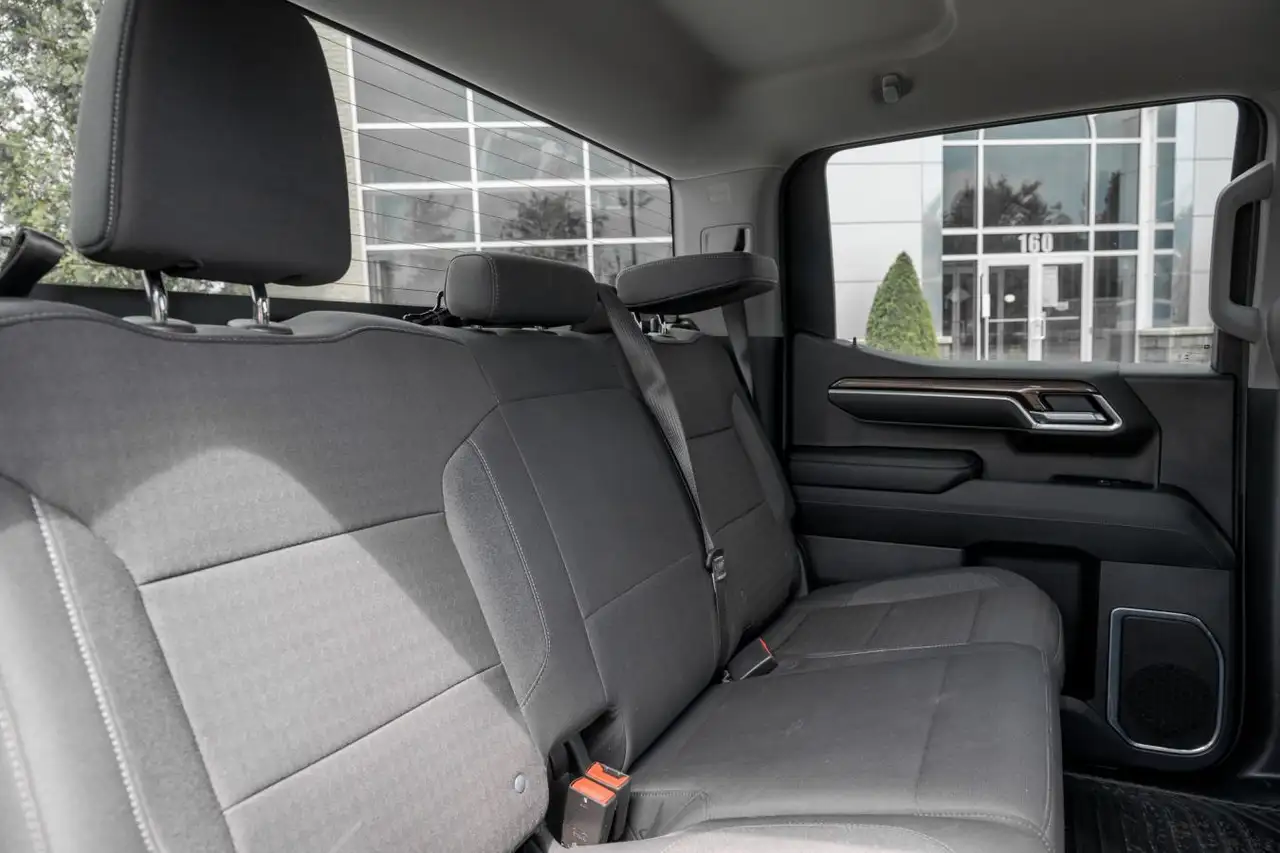 Chevrolet Silverado 1500 photo Chevrolet Silverado 1500