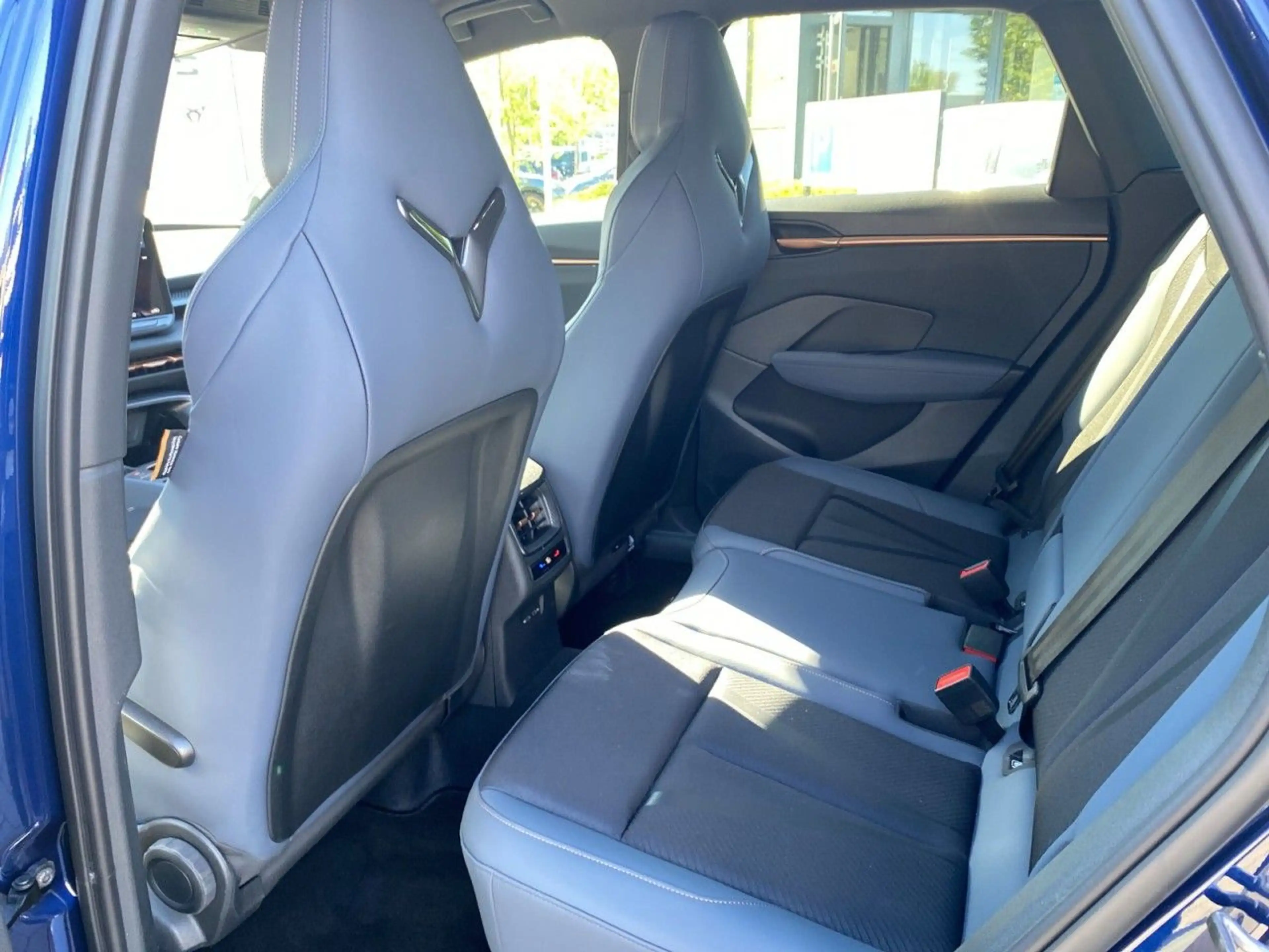 CUPRA Terramar DSG 1.5 eTSI+AHK+DriveXL+Allwetter — photo 8