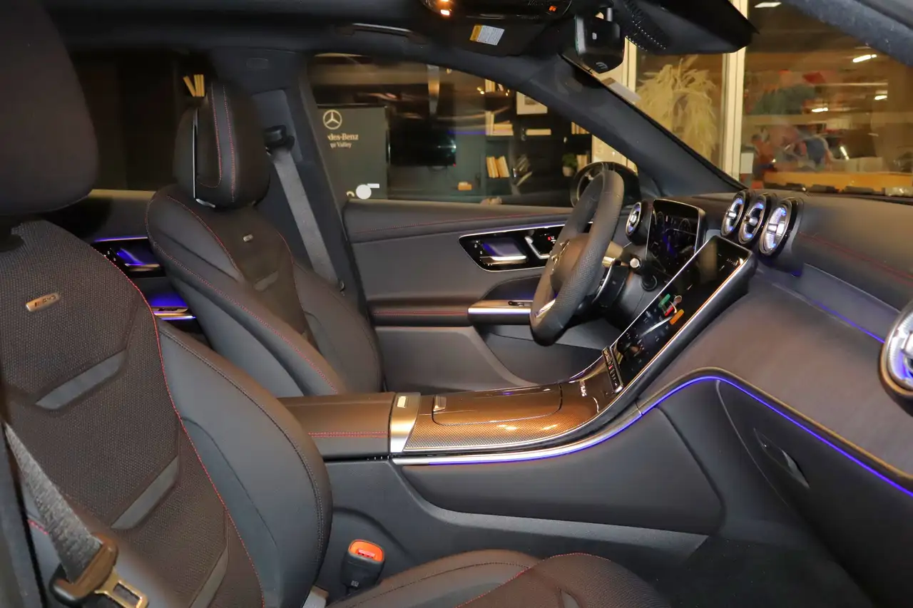 Mercedes-Benz GLC снимка Mercedes-Benz GLC