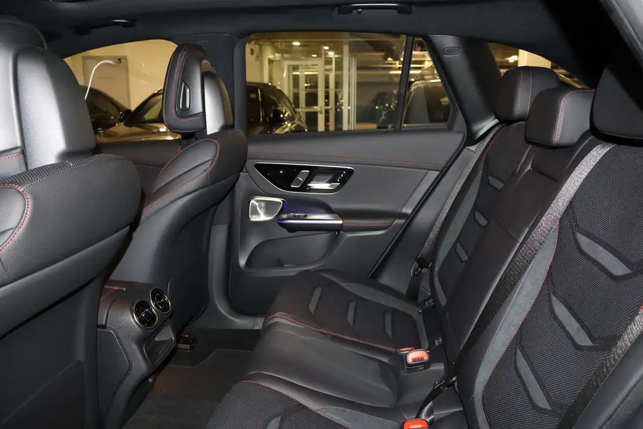 Mercedes-Benz GLC снимка Mercedes-Benz GLC