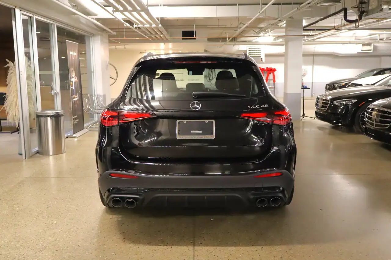 Mercedes-Benz GLC снимка Mercedes-Benz GLC