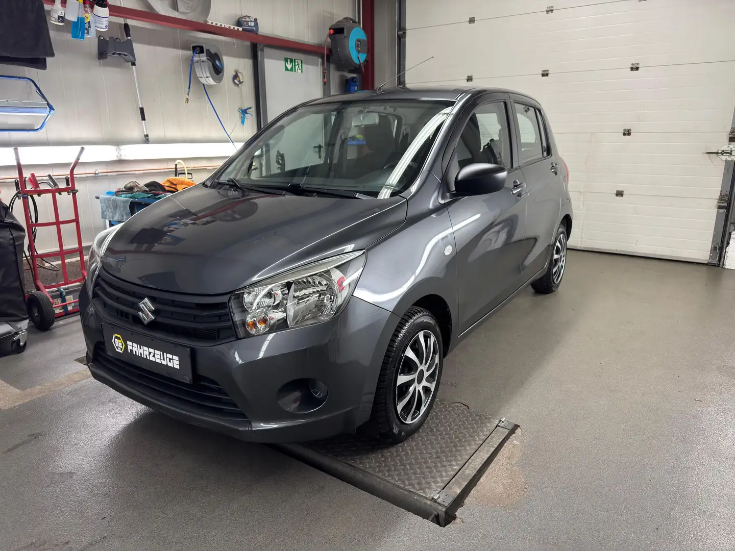 Suzuki Celerio Club *KLIMA* Grau - 2