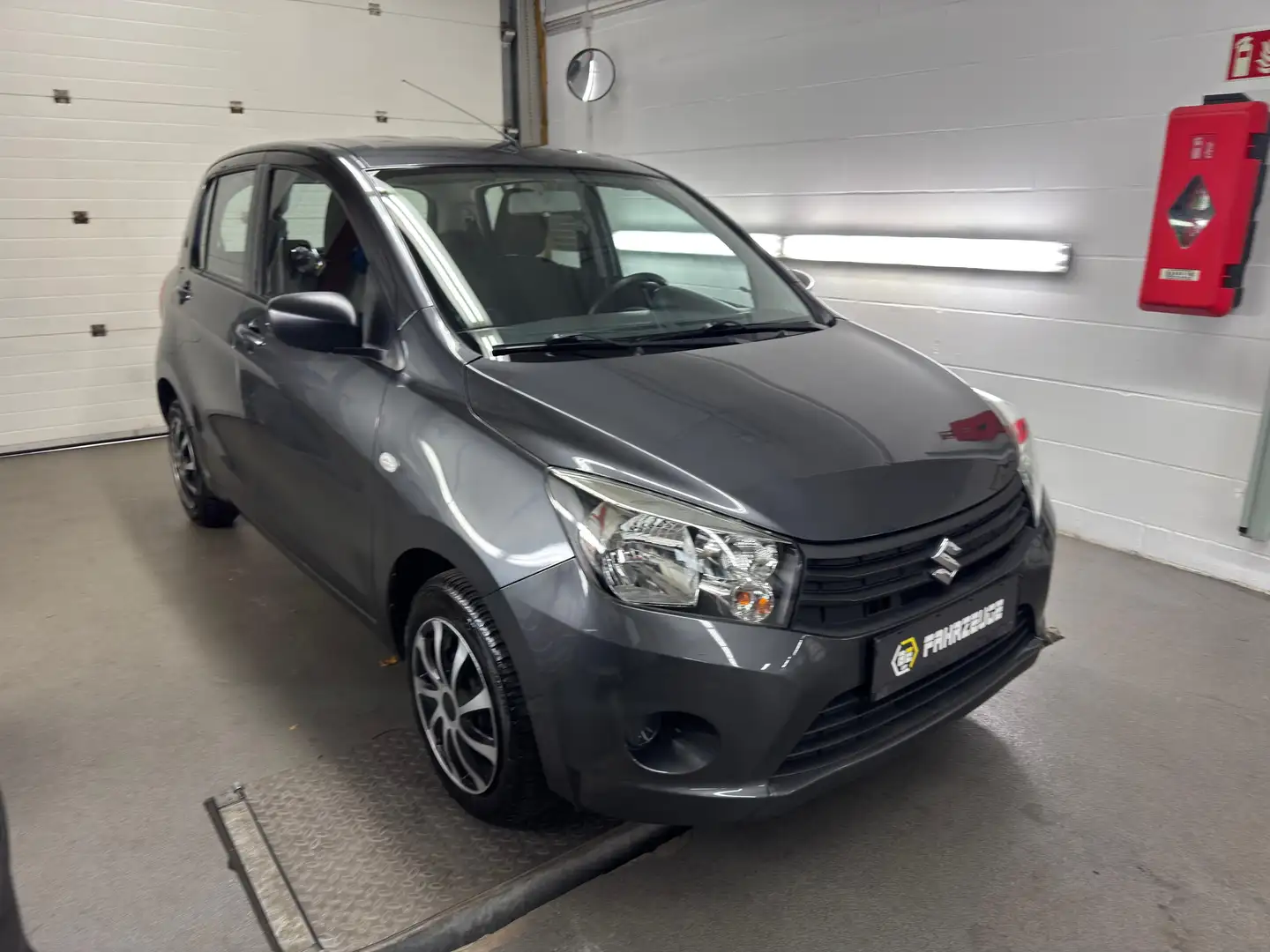 Suzuki Celerio Club *KLIMA* Grau - 1