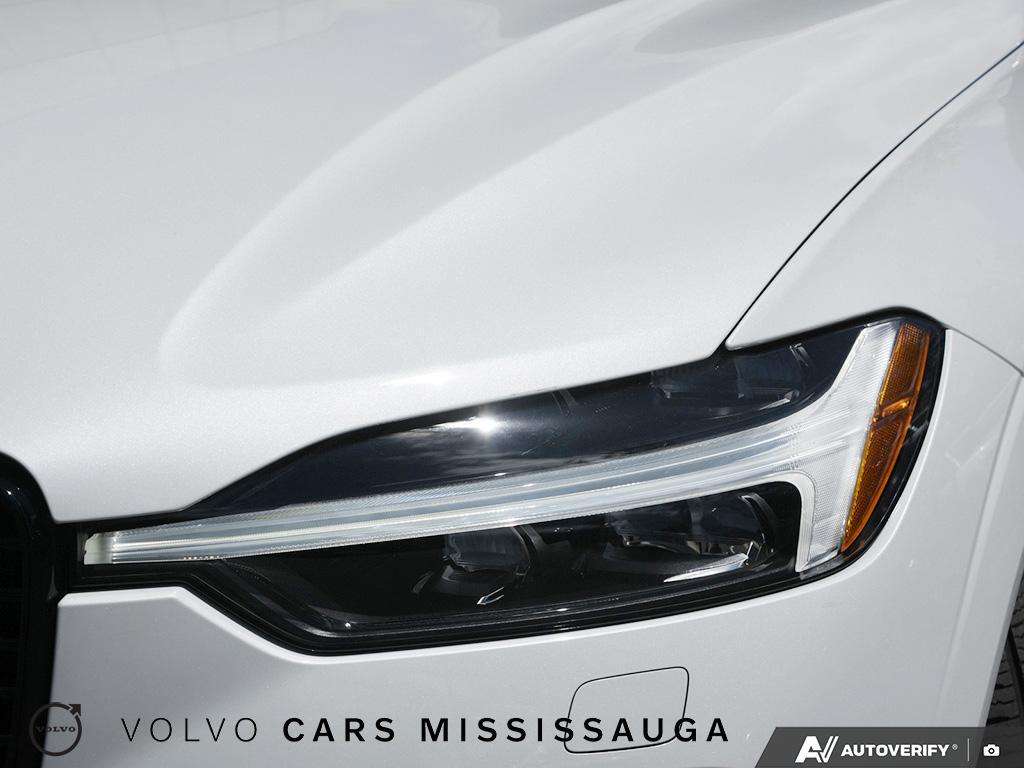 2024 Volvo XC60 Core Dark Theme thumb 10